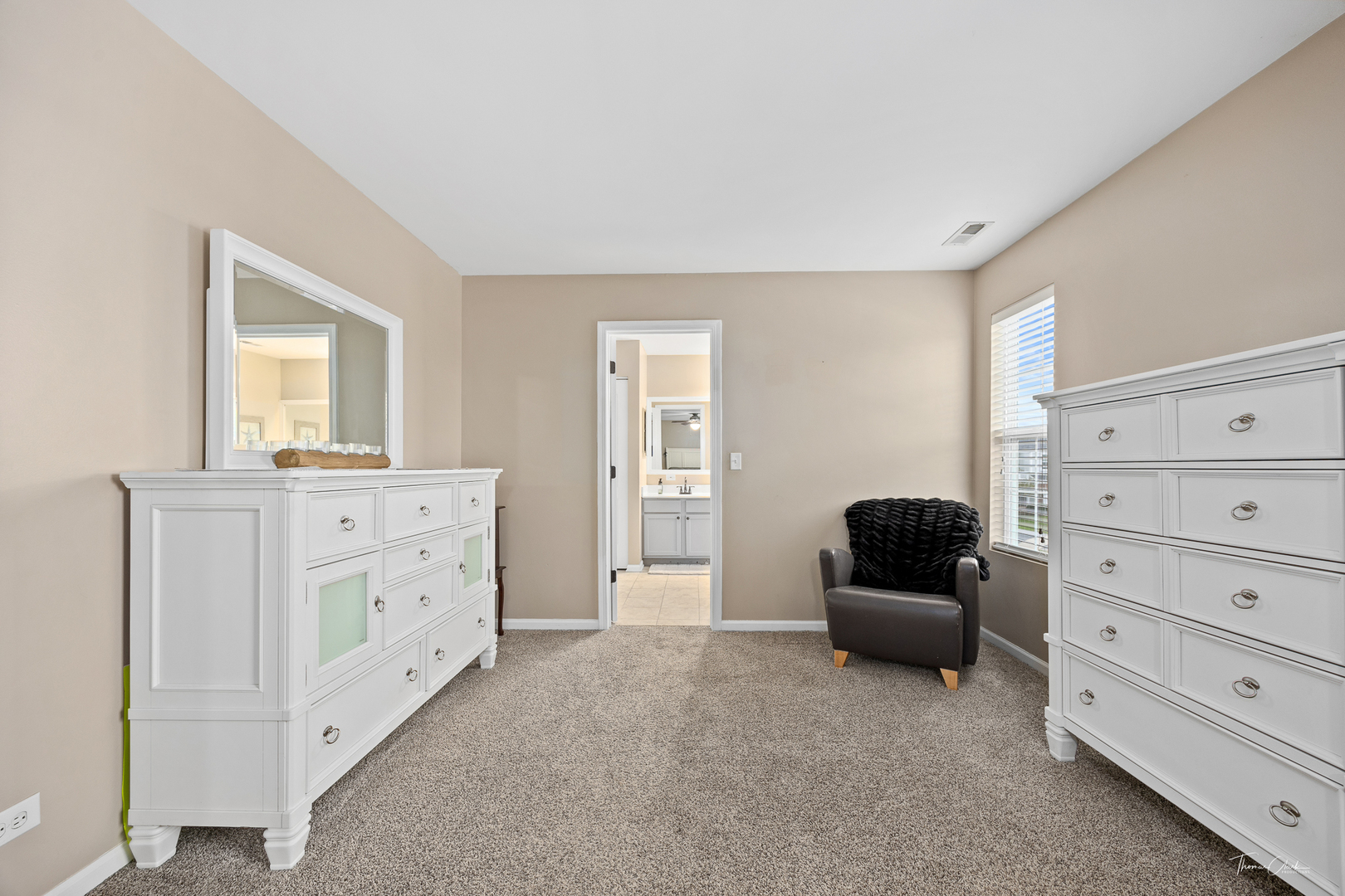 3 Arbors Edge Court, Bolingbrook, IL 60490