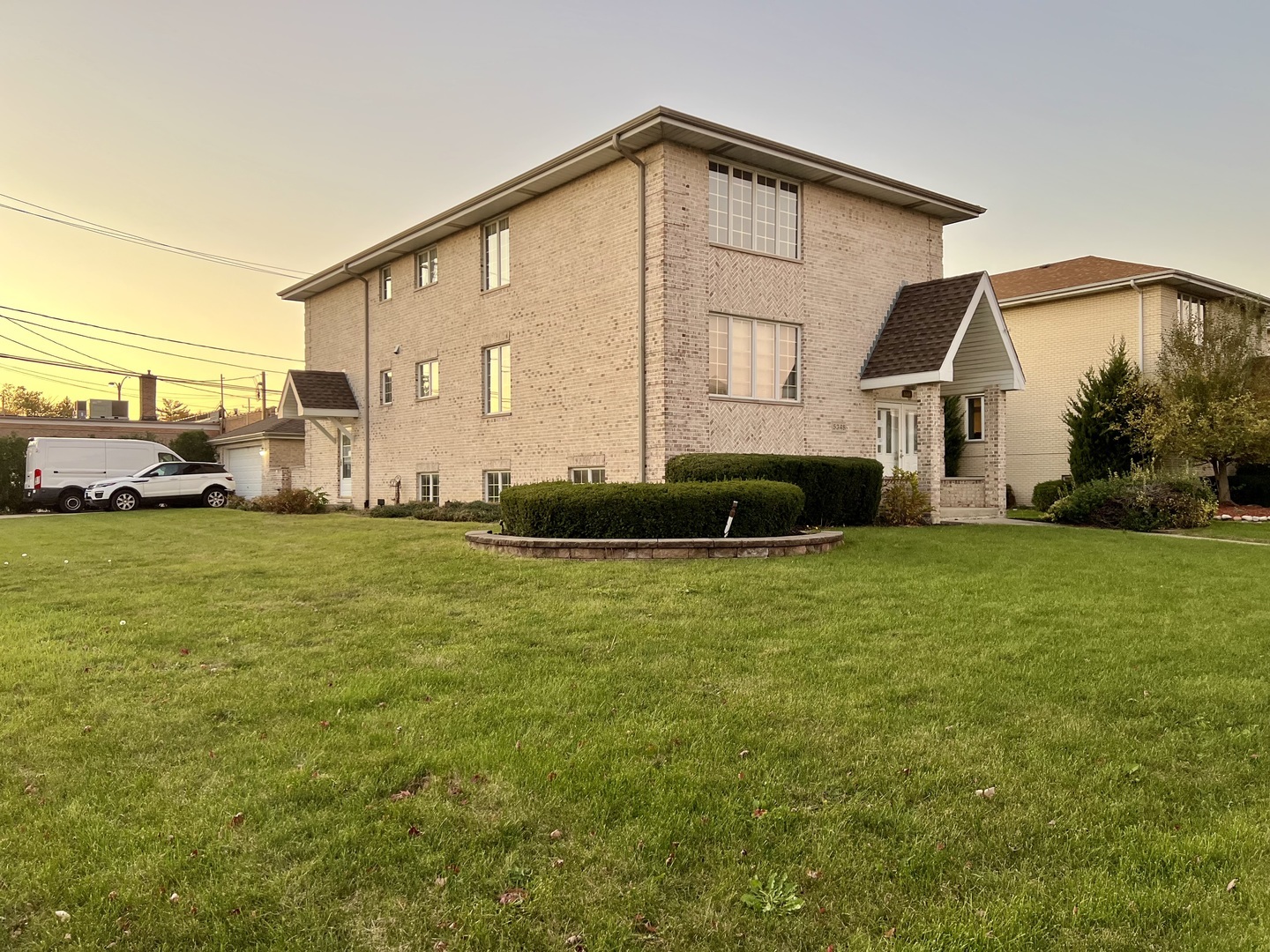 5348 6th Avenue #1, Countryside, IL 60525