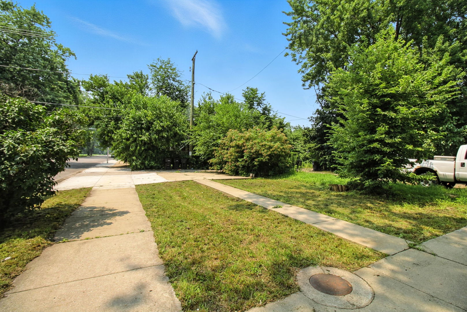 5256 S Carpenter Street, Chicago, IL 60609