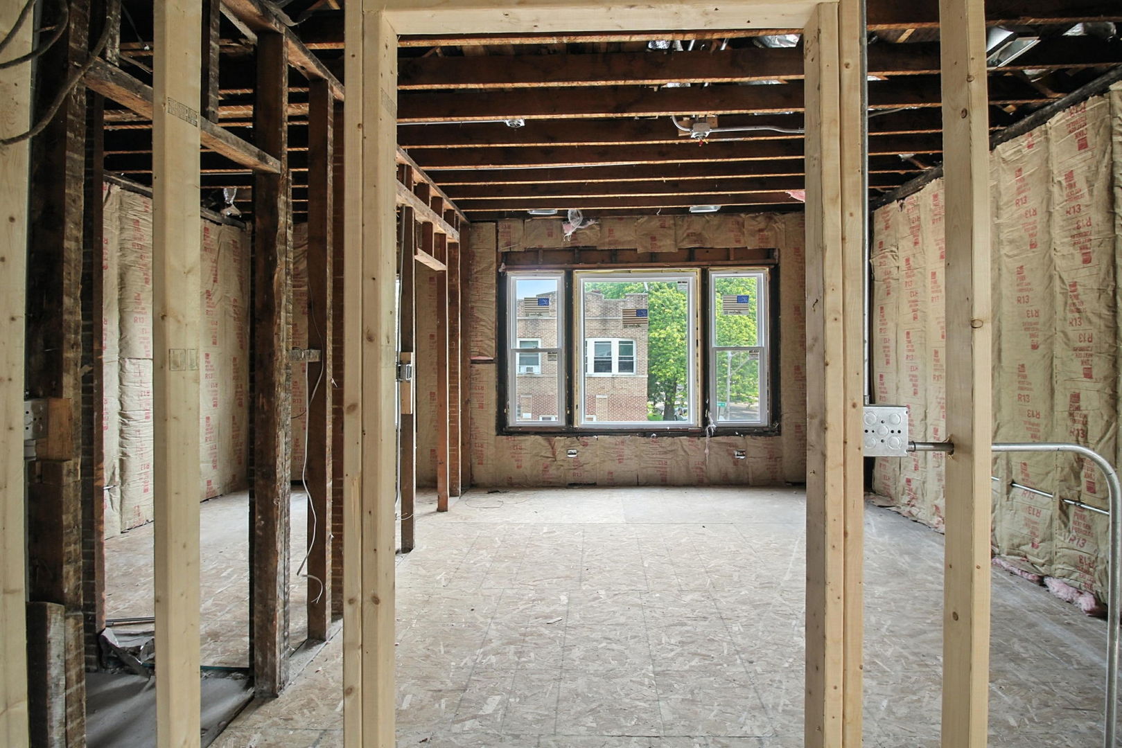 5256 S Carpenter Street, Chicago, IL 60609