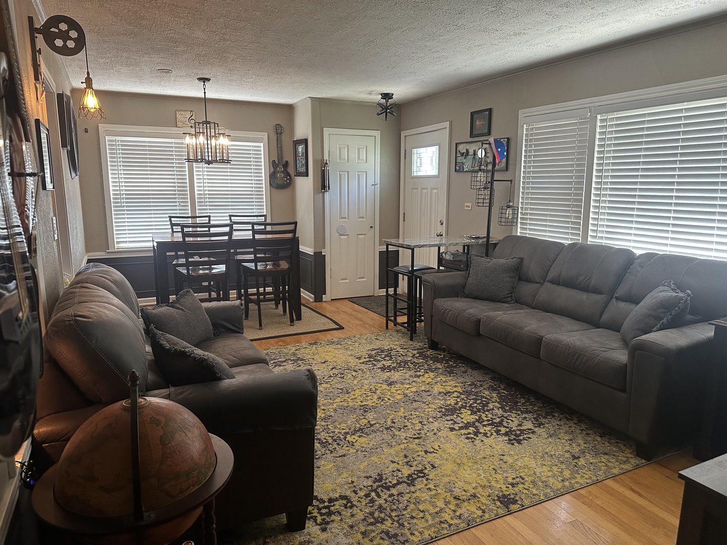 140 W Sunset Avenue, Lombard, IL 60148