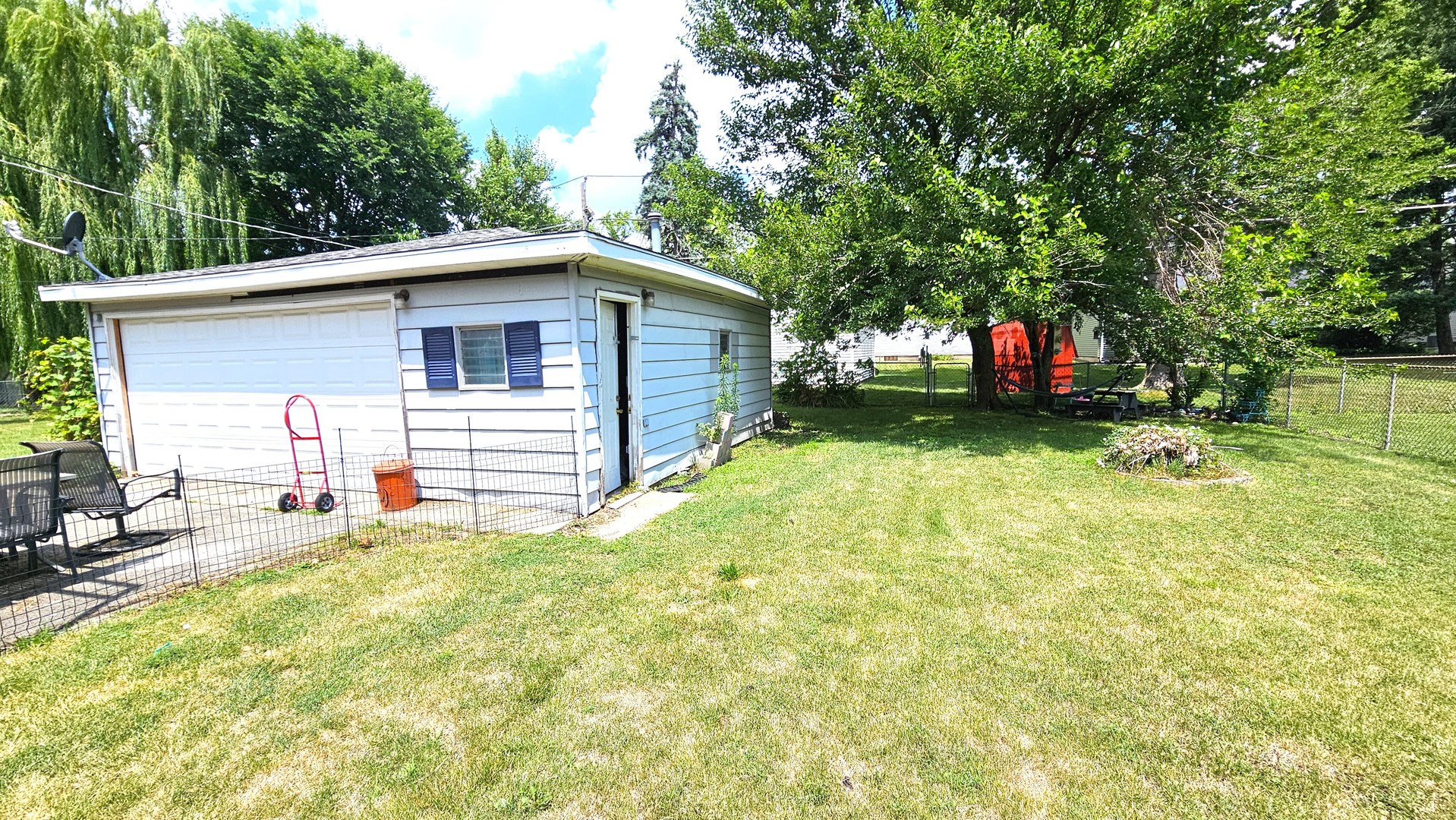 1221 Richmond Street, Joliet, IL 60435