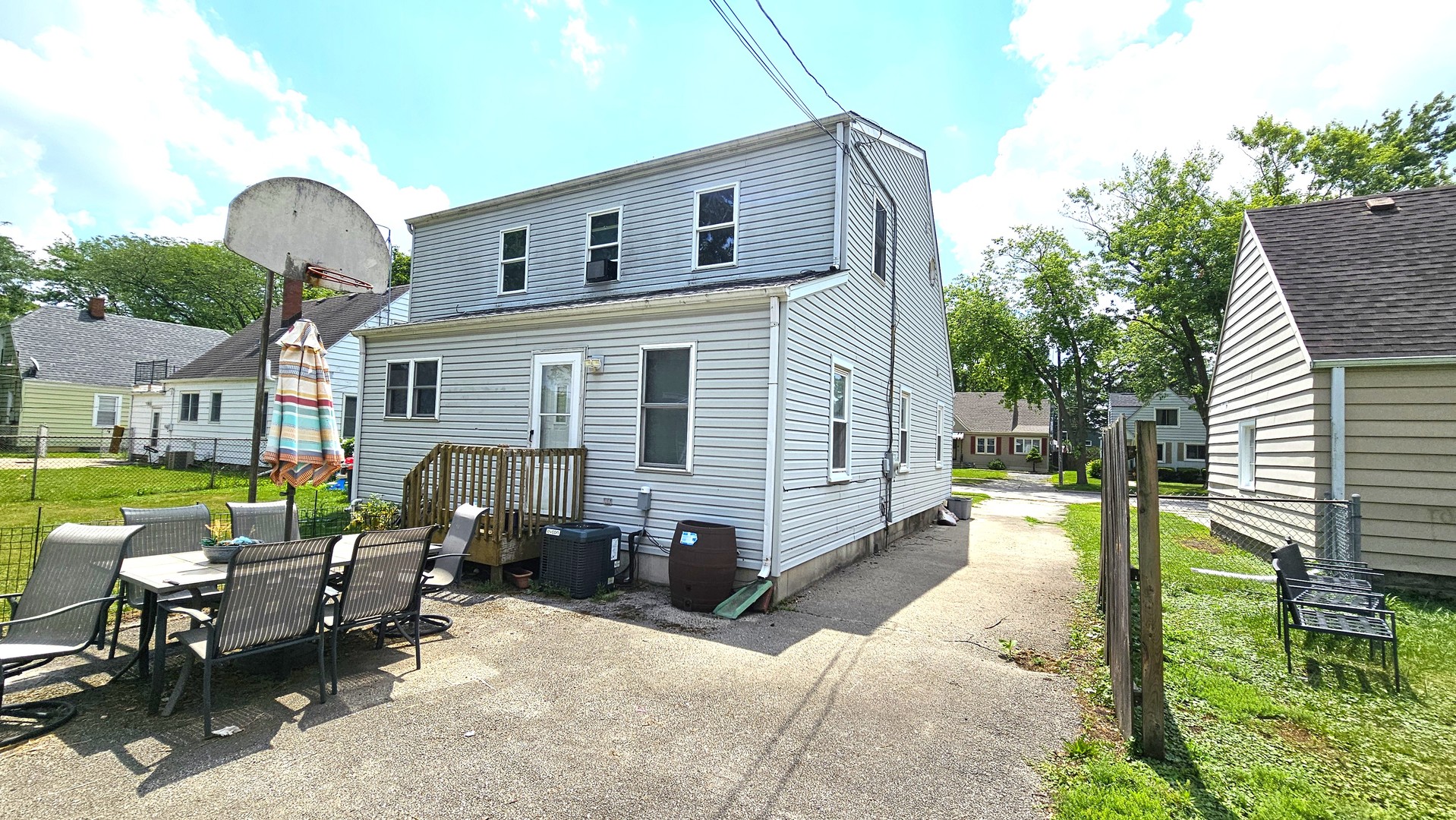 1221 Richmond Street, Joliet, IL 60435
