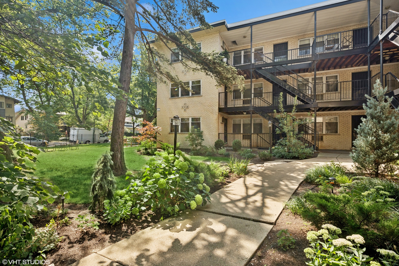4258 N GREENVIEW Avenue #3B, Chicago, IL 60613