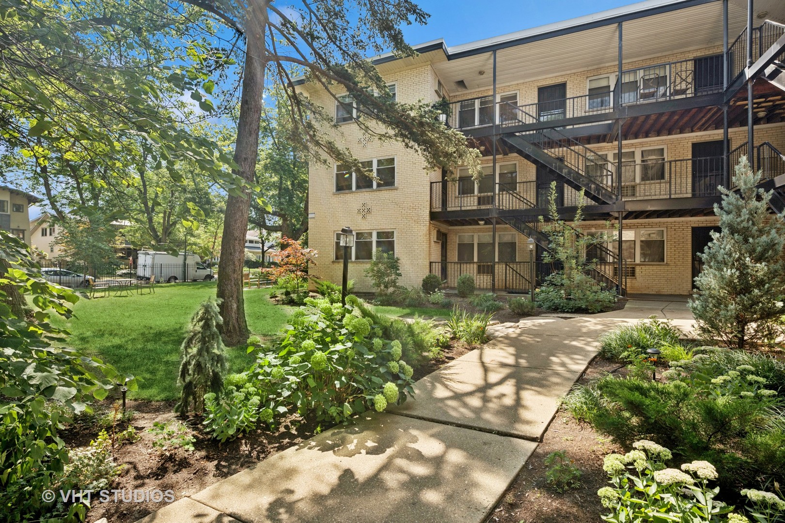4258 N GREENVIEW Avenue #3B, Chicago, IL 60613