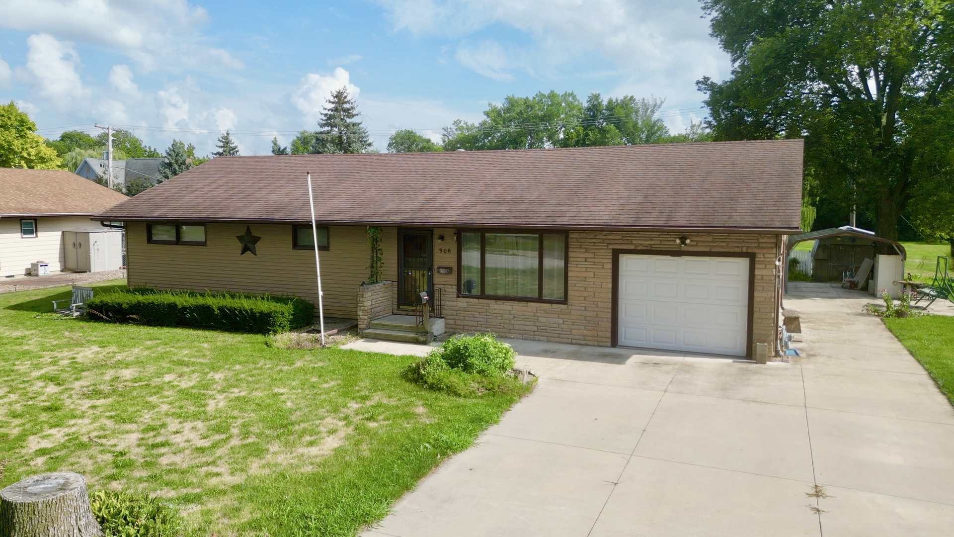 906 W Washington Street, Pontiac, IL 61764