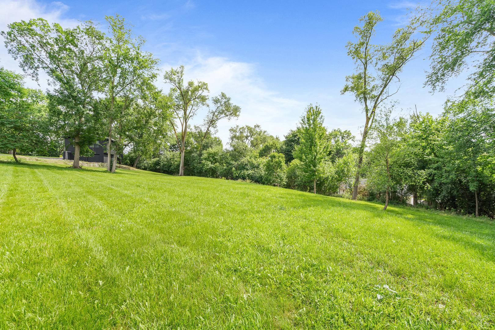 240 Oxford Road, North Barrington, IL 60010
