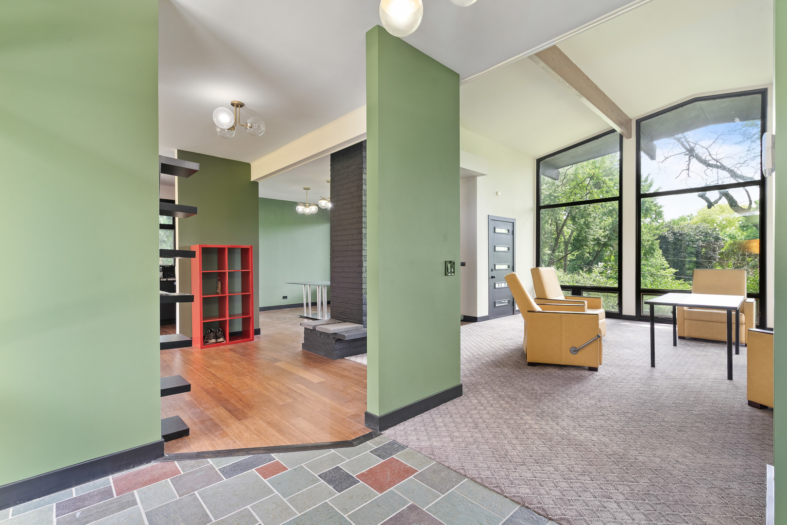 240 Oxford Road, North Barrington, IL 60010