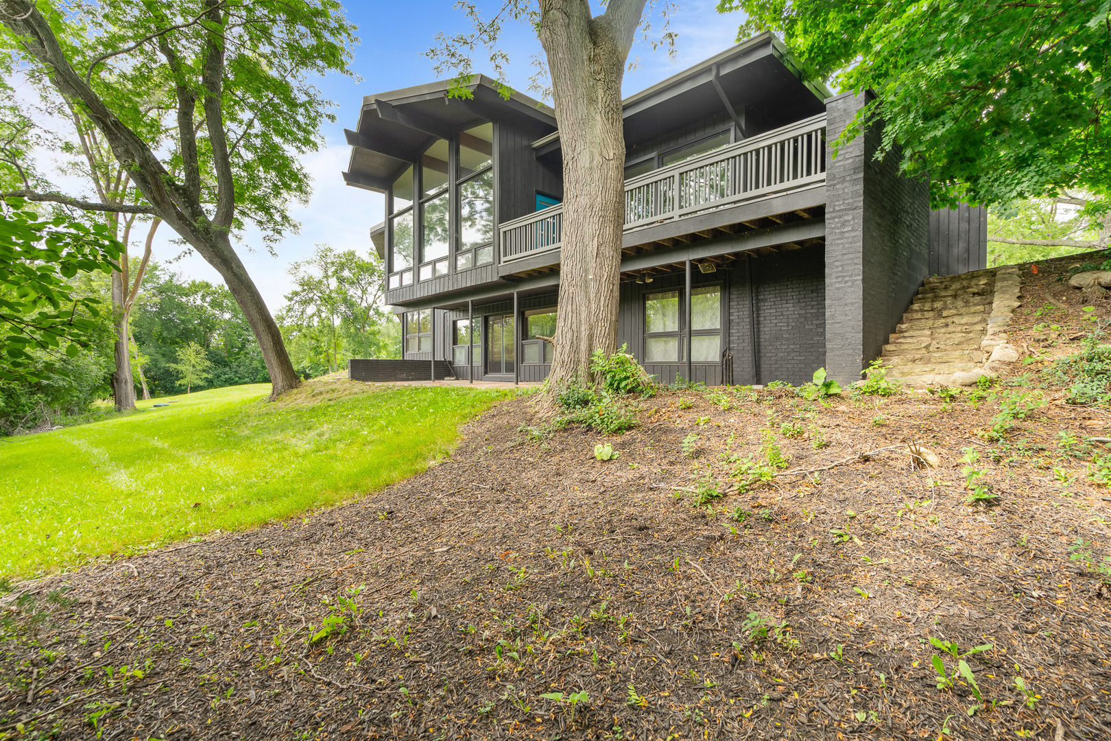 240 Oxford Road, North Barrington, IL 60010