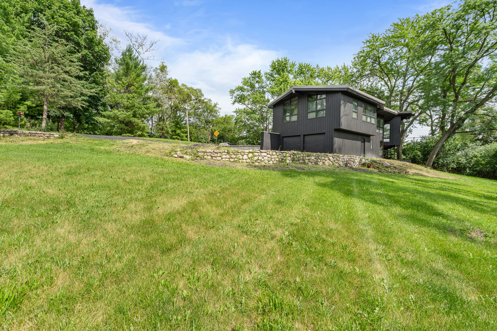 240 Oxford Road, North Barrington, IL 60010