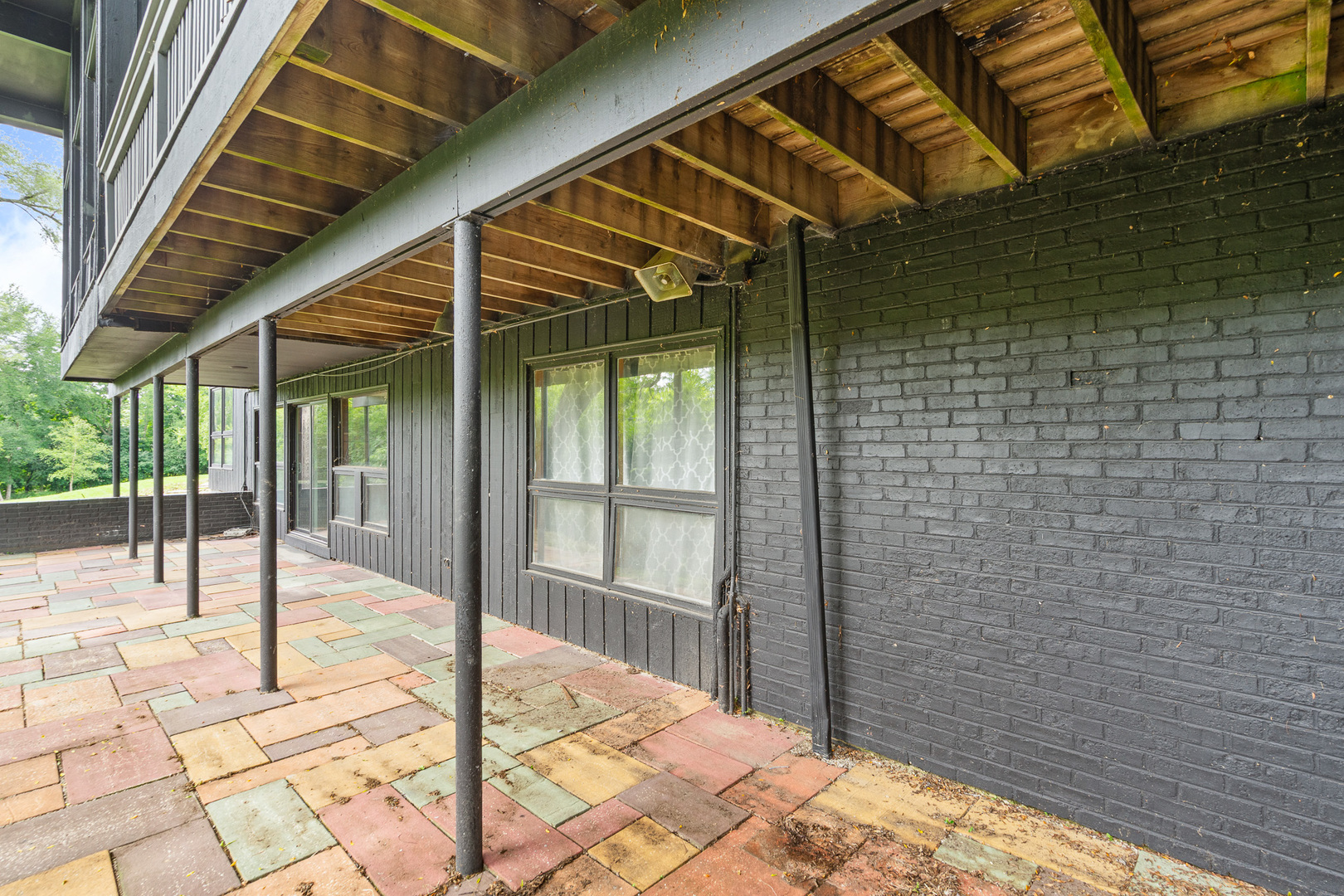 240 Oxford Road, North Barrington, IL 60010