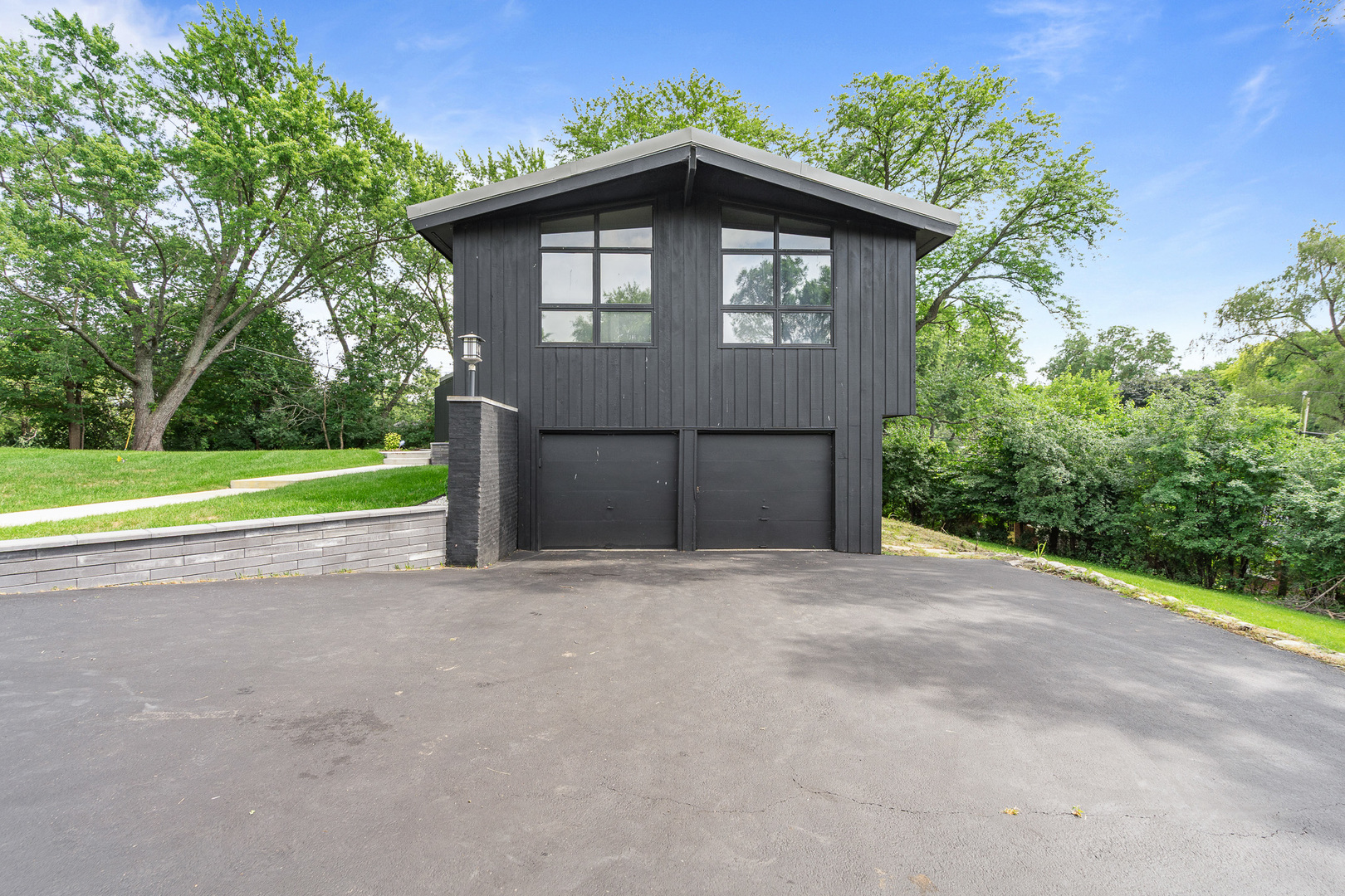240 Oxford Road, North Barrington, IL 60010