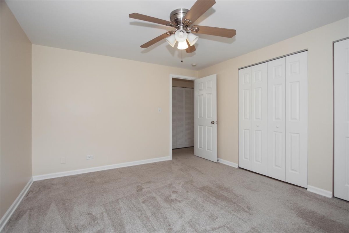 1319 Forestdale Court, Schaumburg, IL 60193