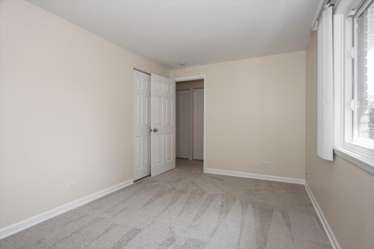 1319 Forestdale Court, Schaumburg, IL 60193