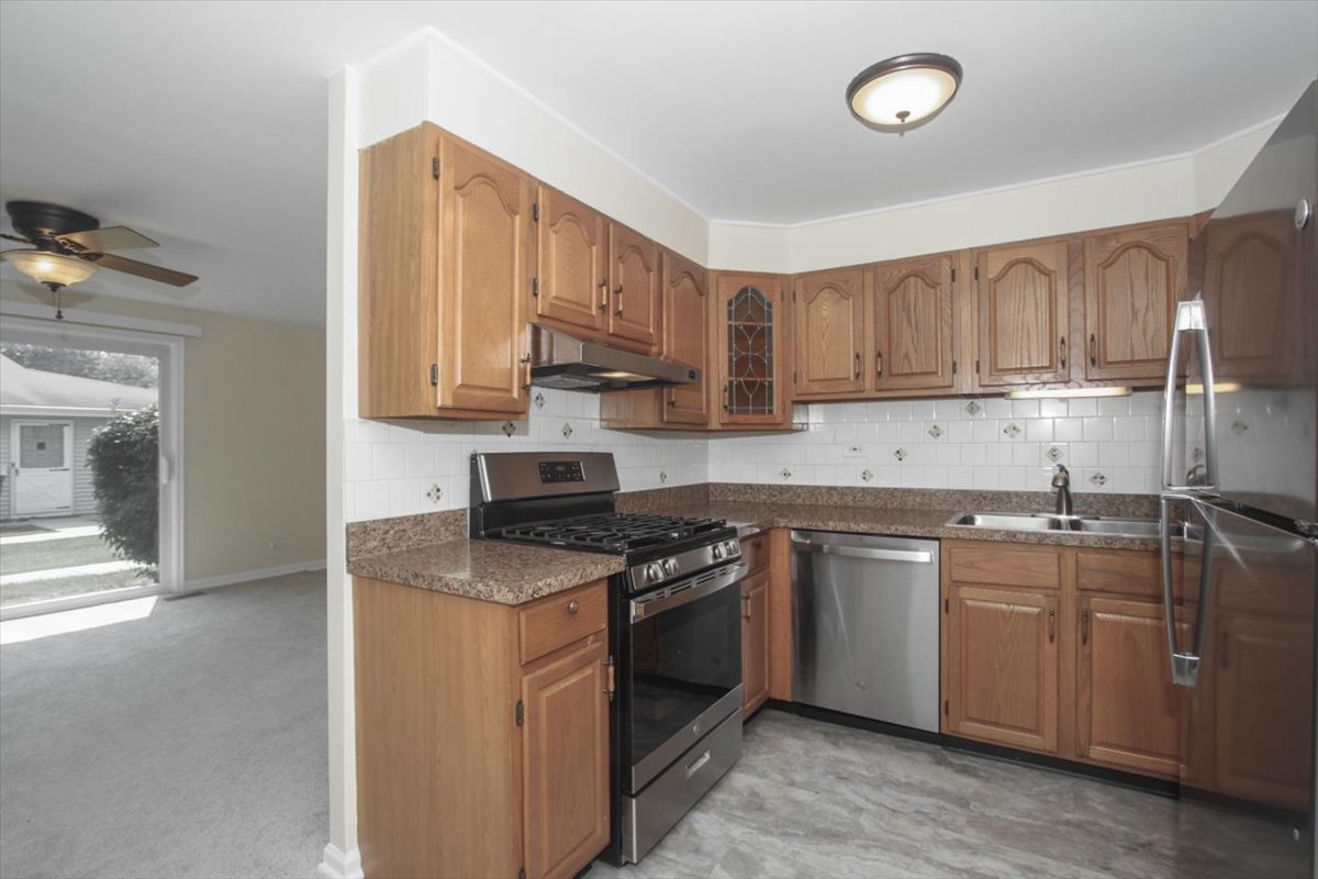 1319 Forestdale Court, Schaumburg, IL 60193