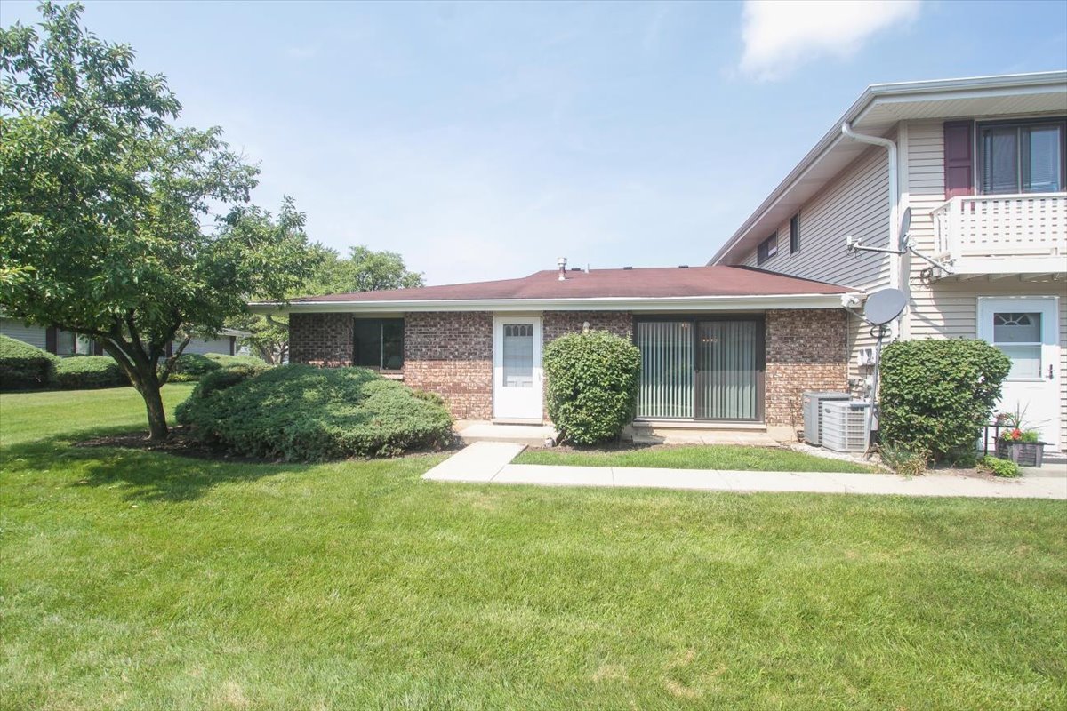1319 Forestdale Court, Schaumburg, IL 60193
