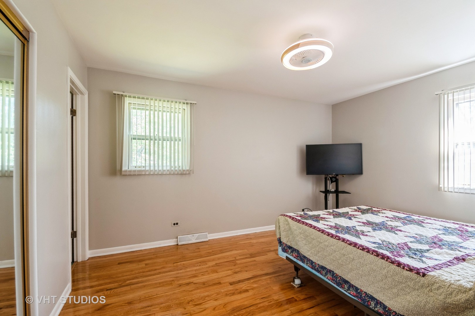 18745 Queens Road, Homewood, IL 60430
