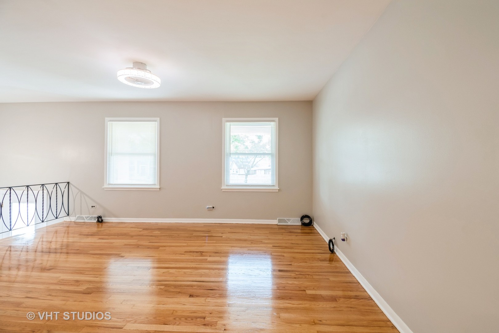 18745 Queens Road, Homewood, IL 60430