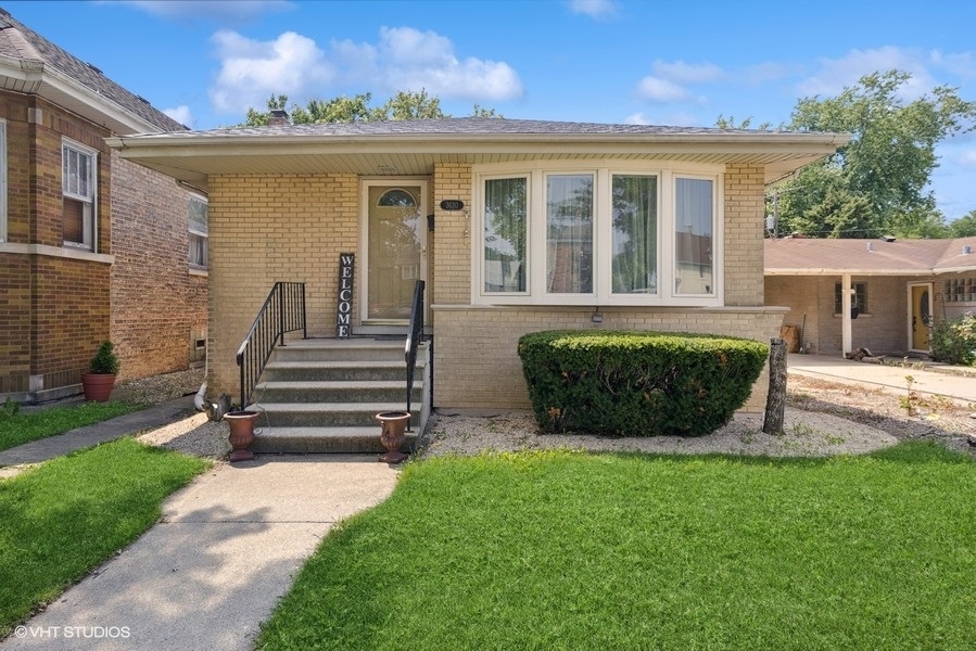3630 Maple Avenue, Brookfield, IL 60513