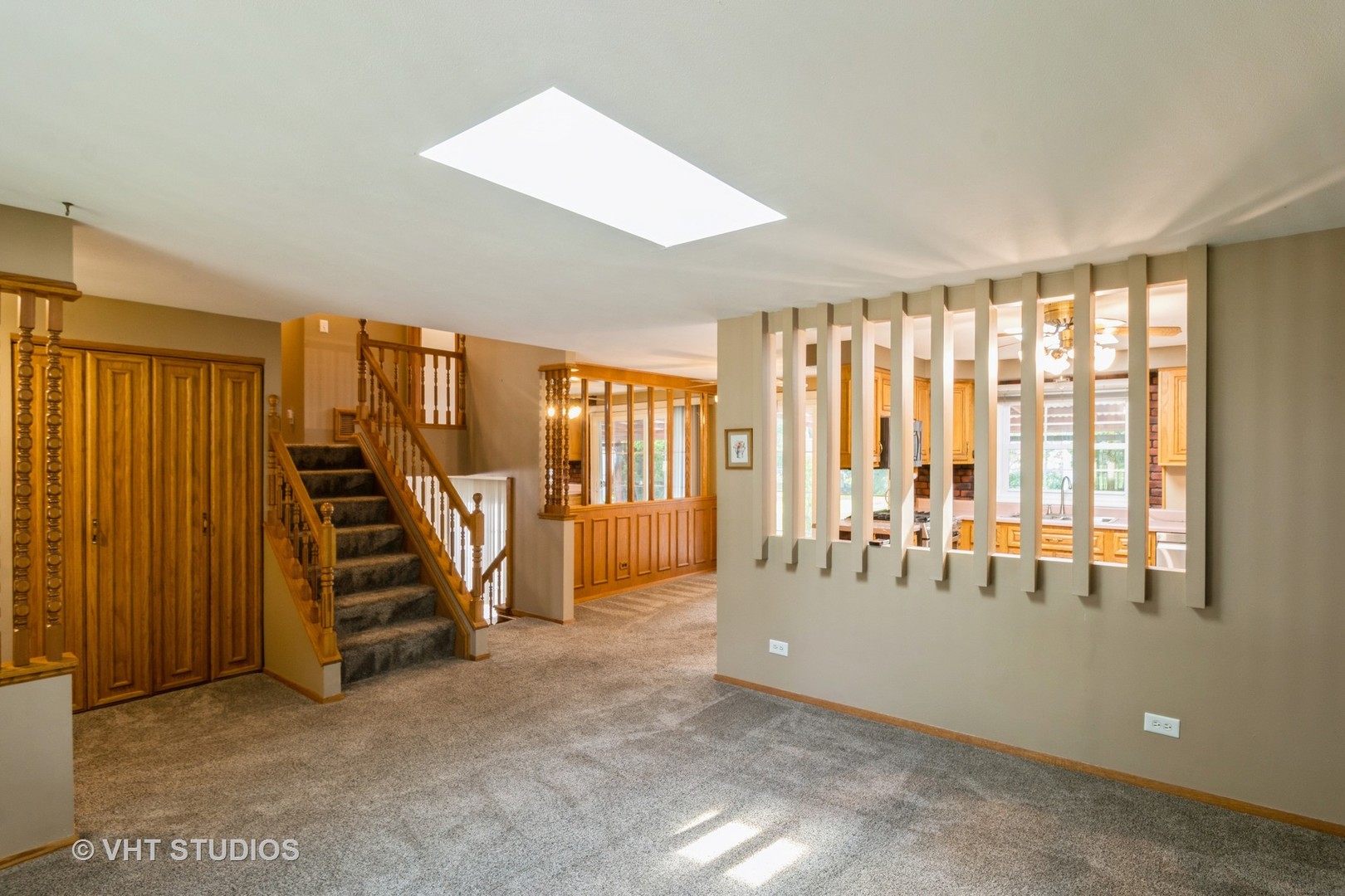 1021 Mercury Drive, Schaumburg, IL 60193