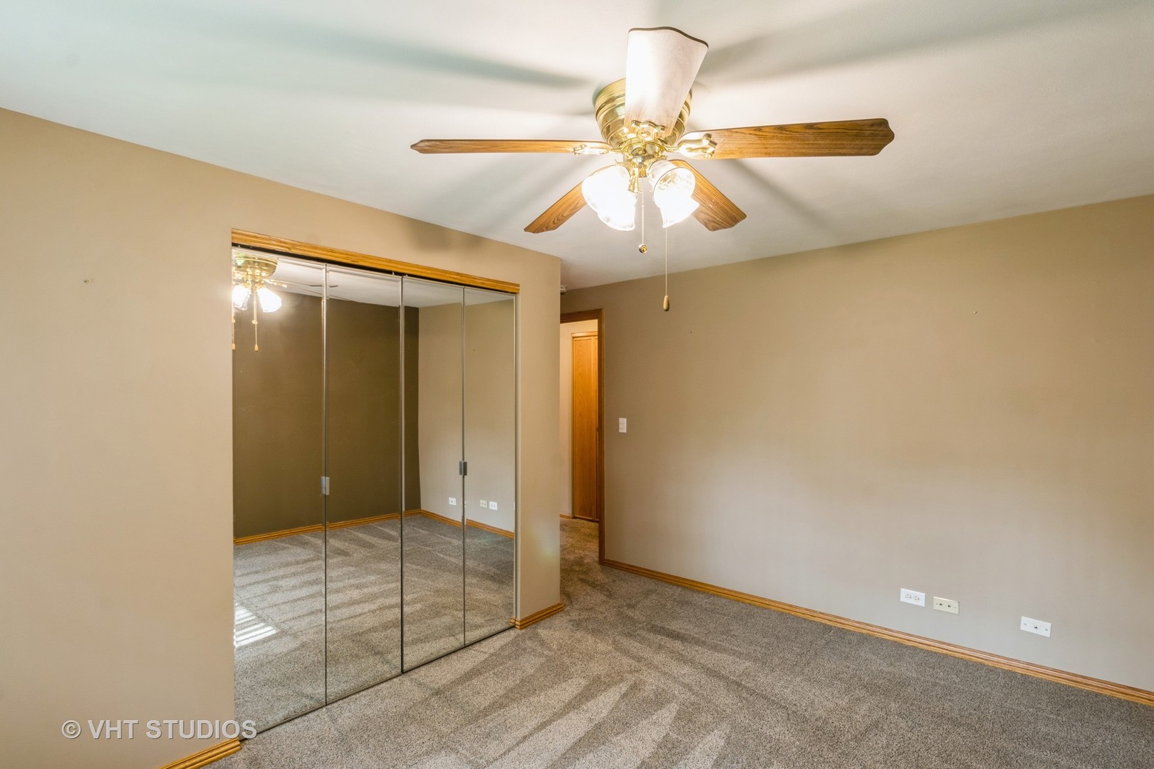 1021 Mercury Drive, Schaumburg, IL 60193