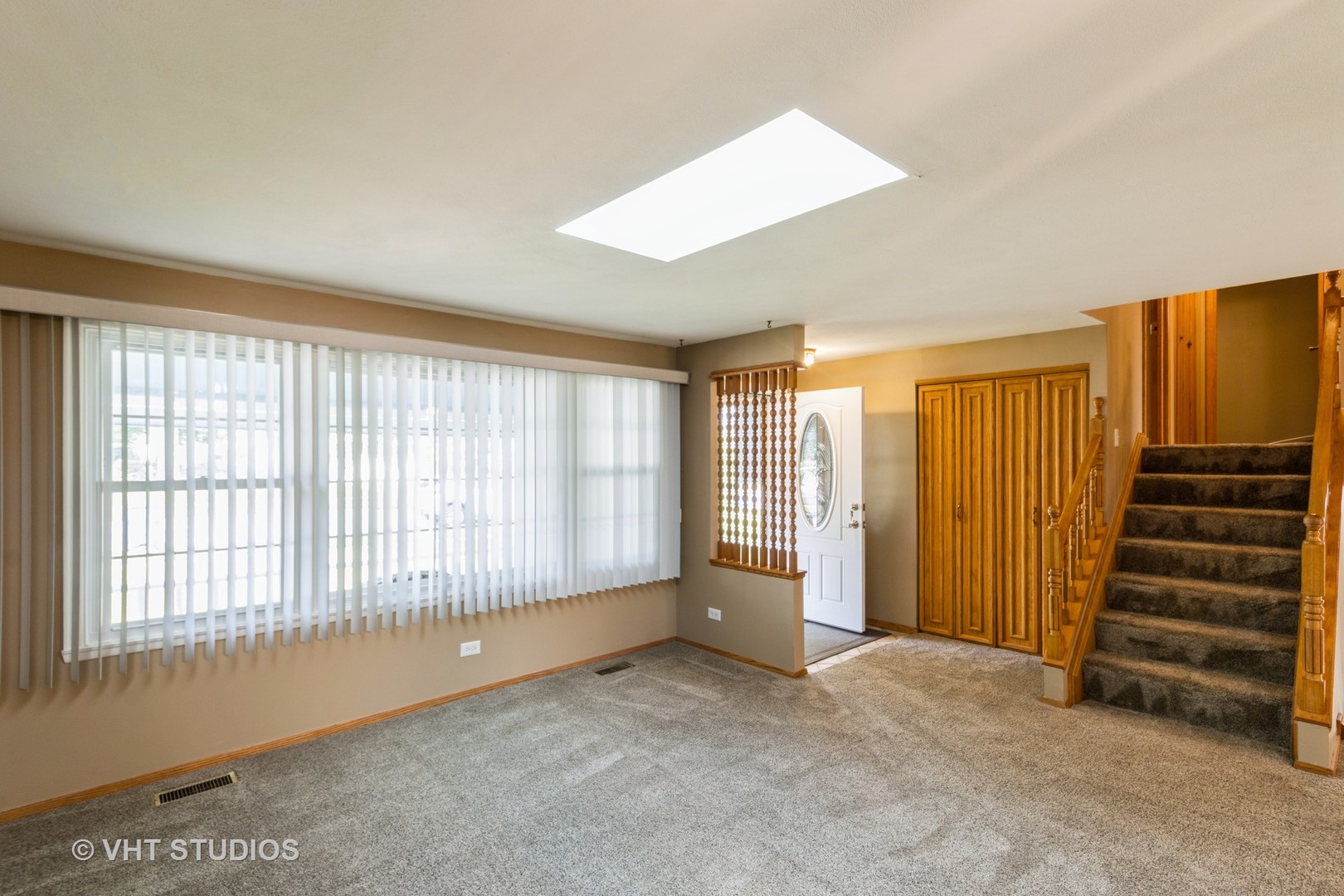 1021 Mercury Drive, Schaumburg, IL 60193