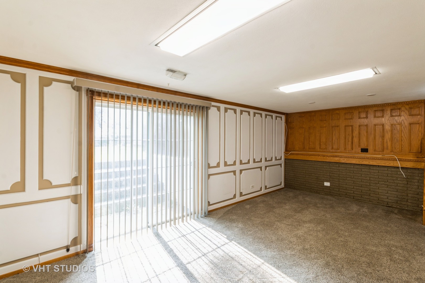1021 Mercury Drive, Schaumburg, IL 60193