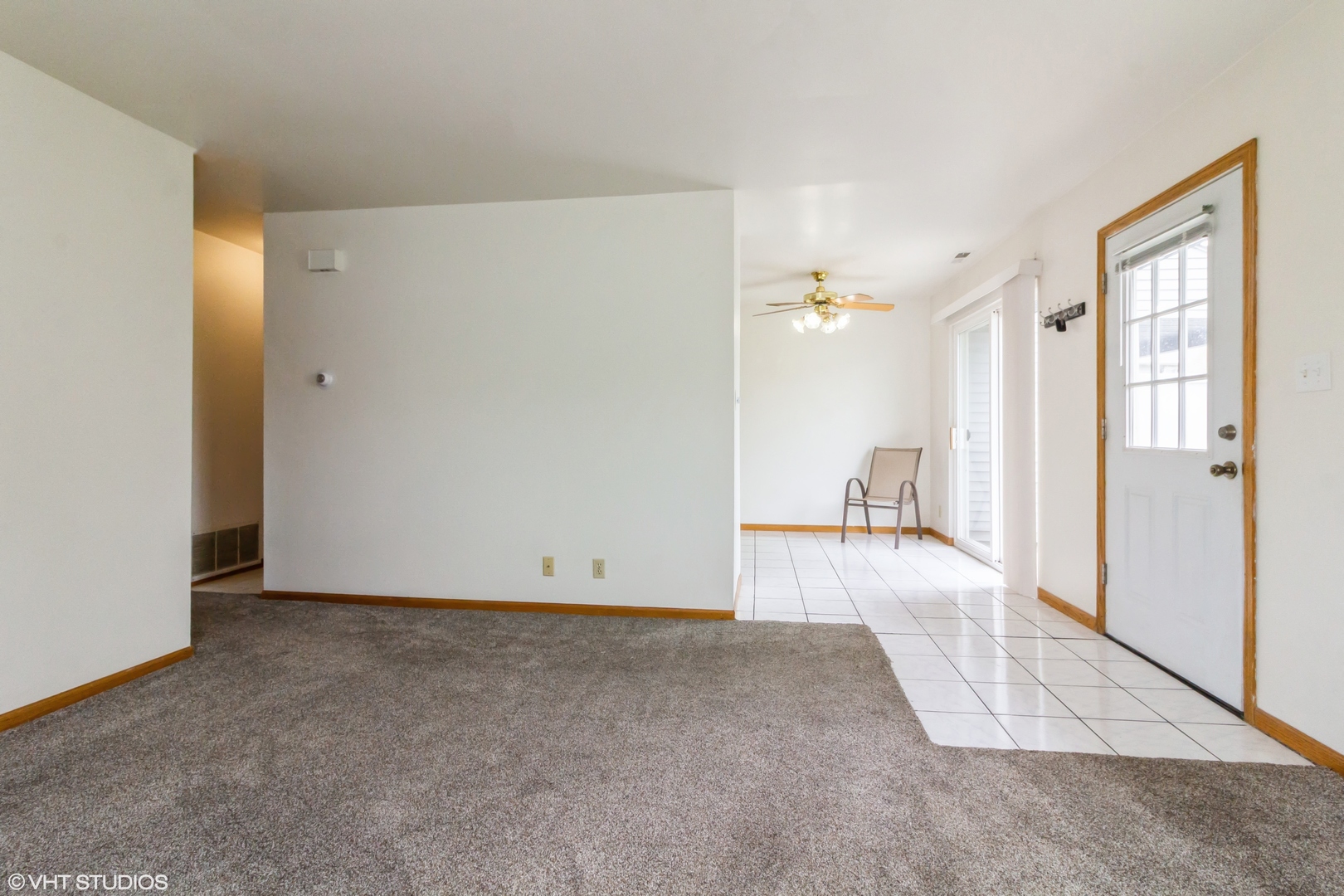 2304 Carnation Drive #2304, Crest Hill, IL 60403