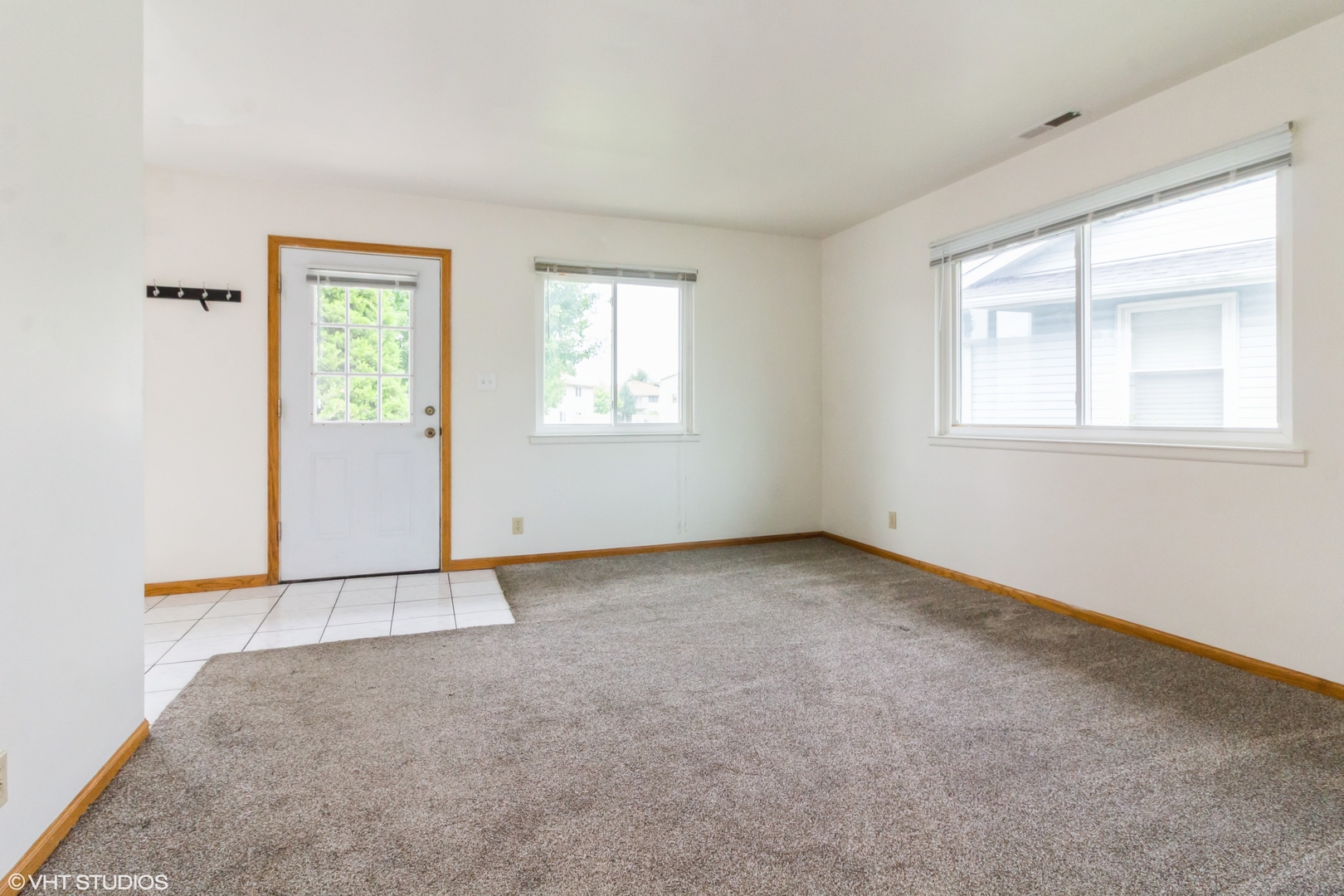 2304 Carnation Drive #2304, Crest Hill, IL 60403