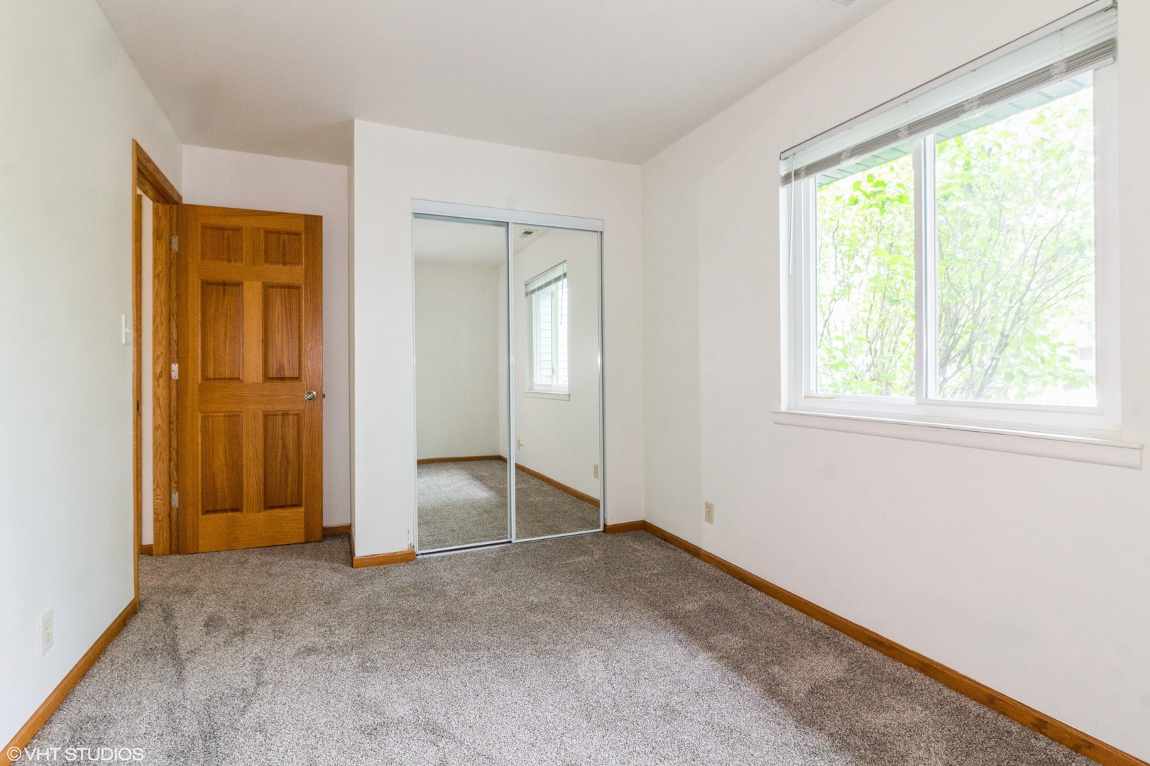 2304 Carnation Drive #2304, Crest Hill, IL 60403