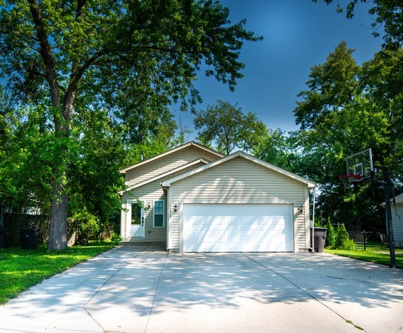 24912 67th Street, Salem, WI 53168