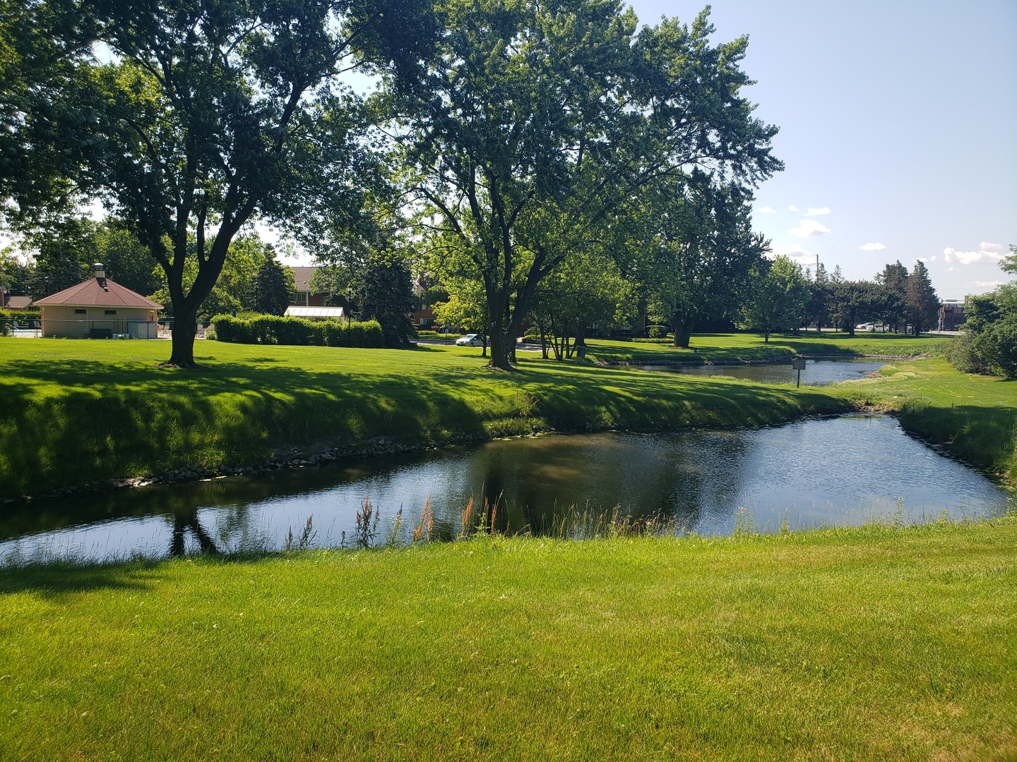 40 N Tower Road #11E, Oak Brook, IL 60523