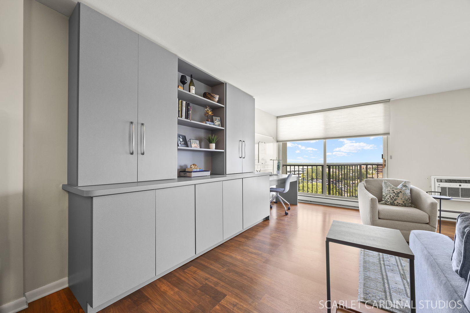 40 N Tower Road #11E, Oak Brook, IL 60523