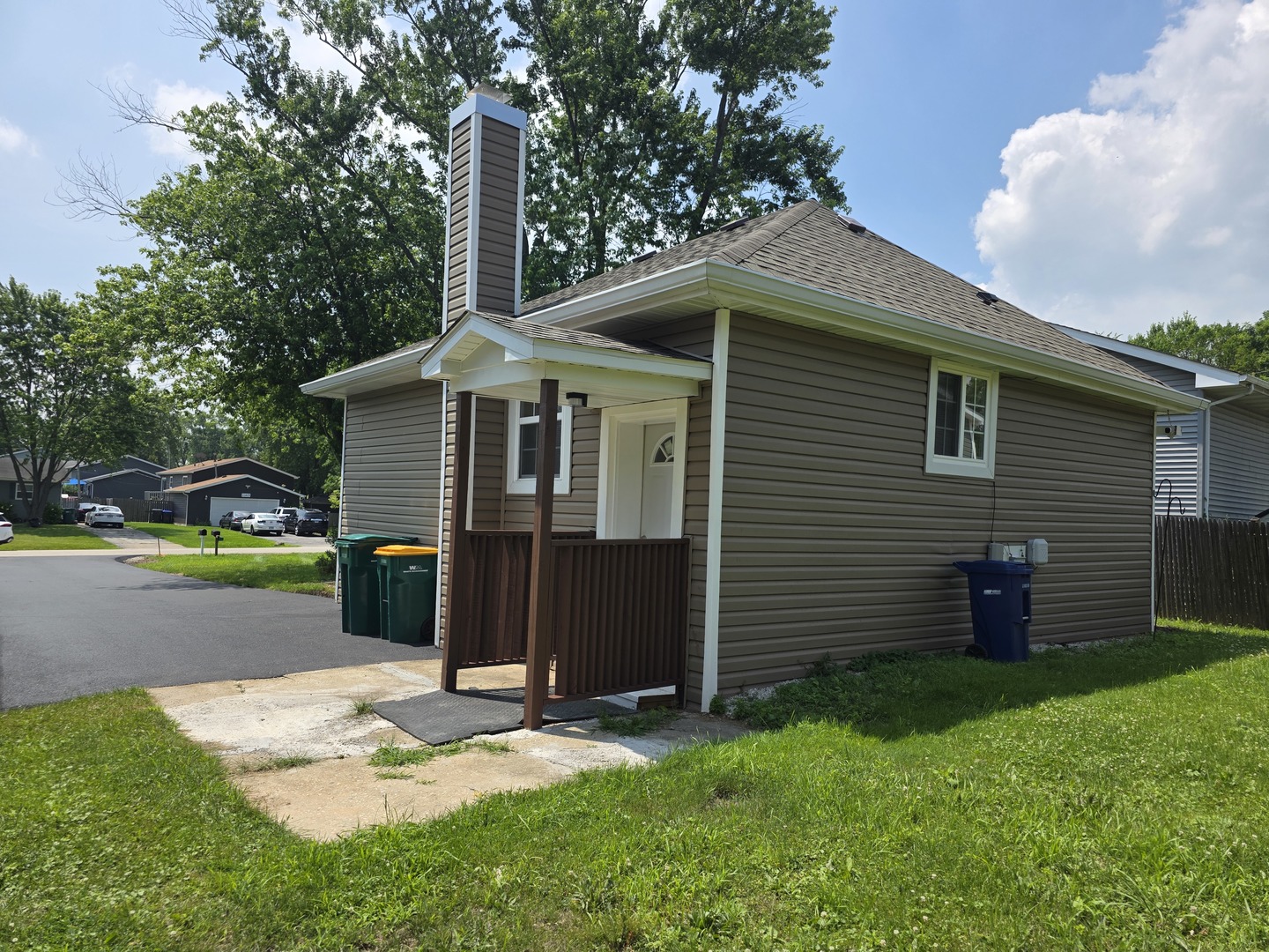 11410 W EDGEWOOD Road, Beach Park, IL 60087