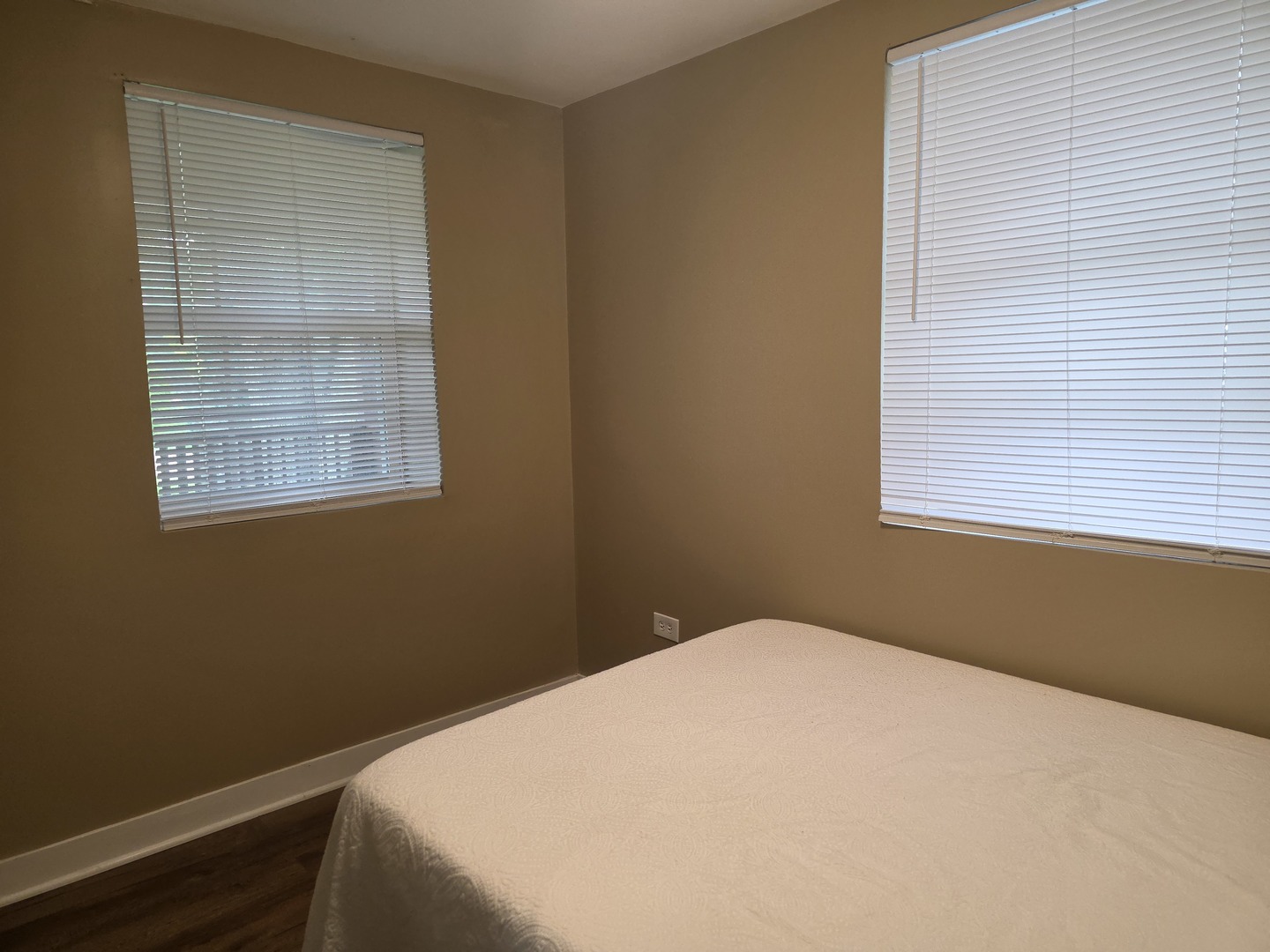 11410 W EDGEWOOD Road, Beach Park, IL 60087