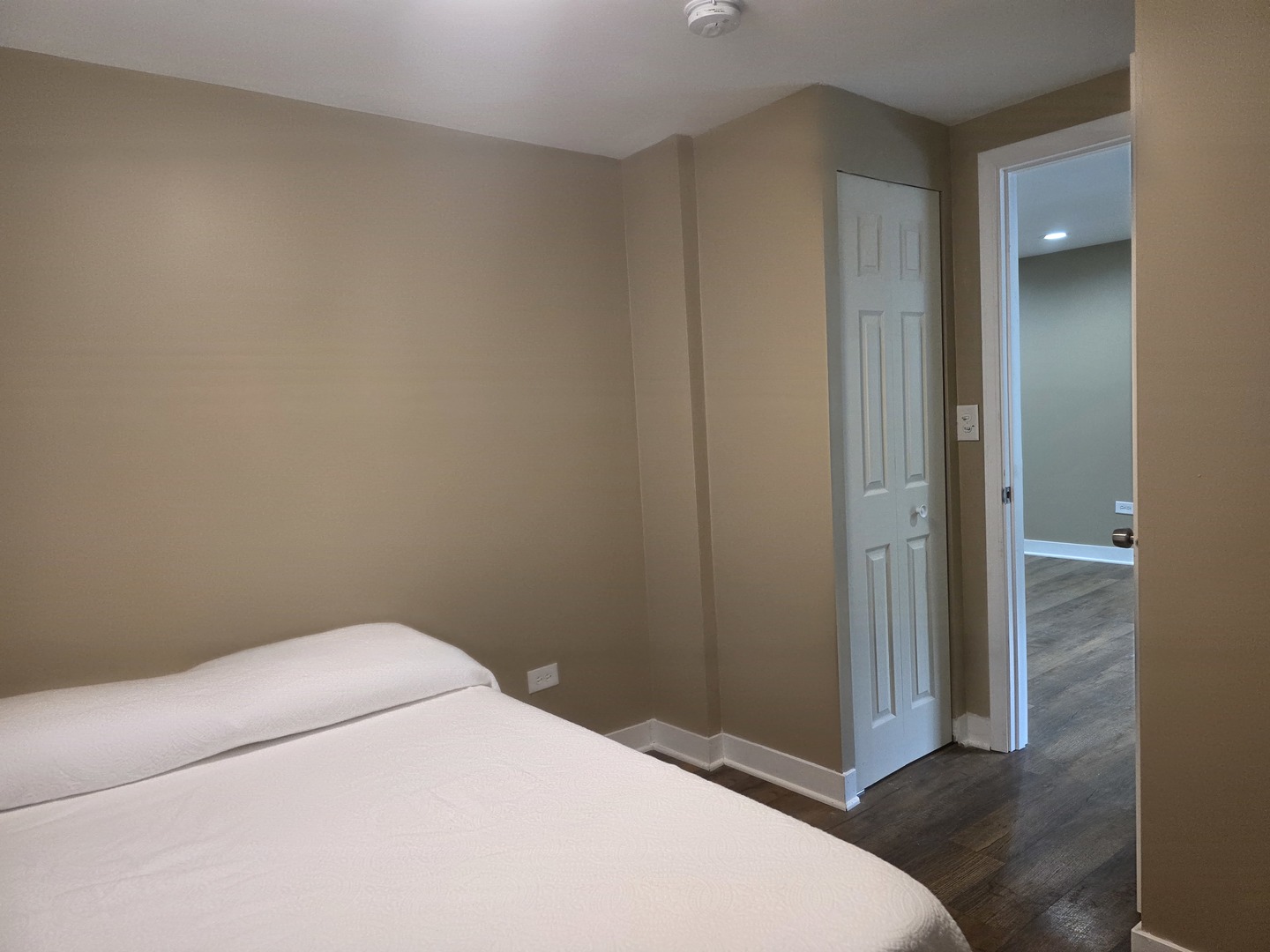11410 W EDGEWOOD Road, Beach Park, IL 60087