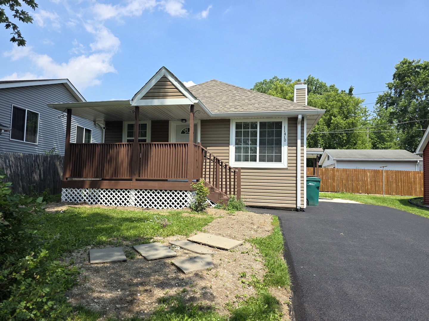 11410 W EDGEWOOD Road, Beach Park, IL 60087