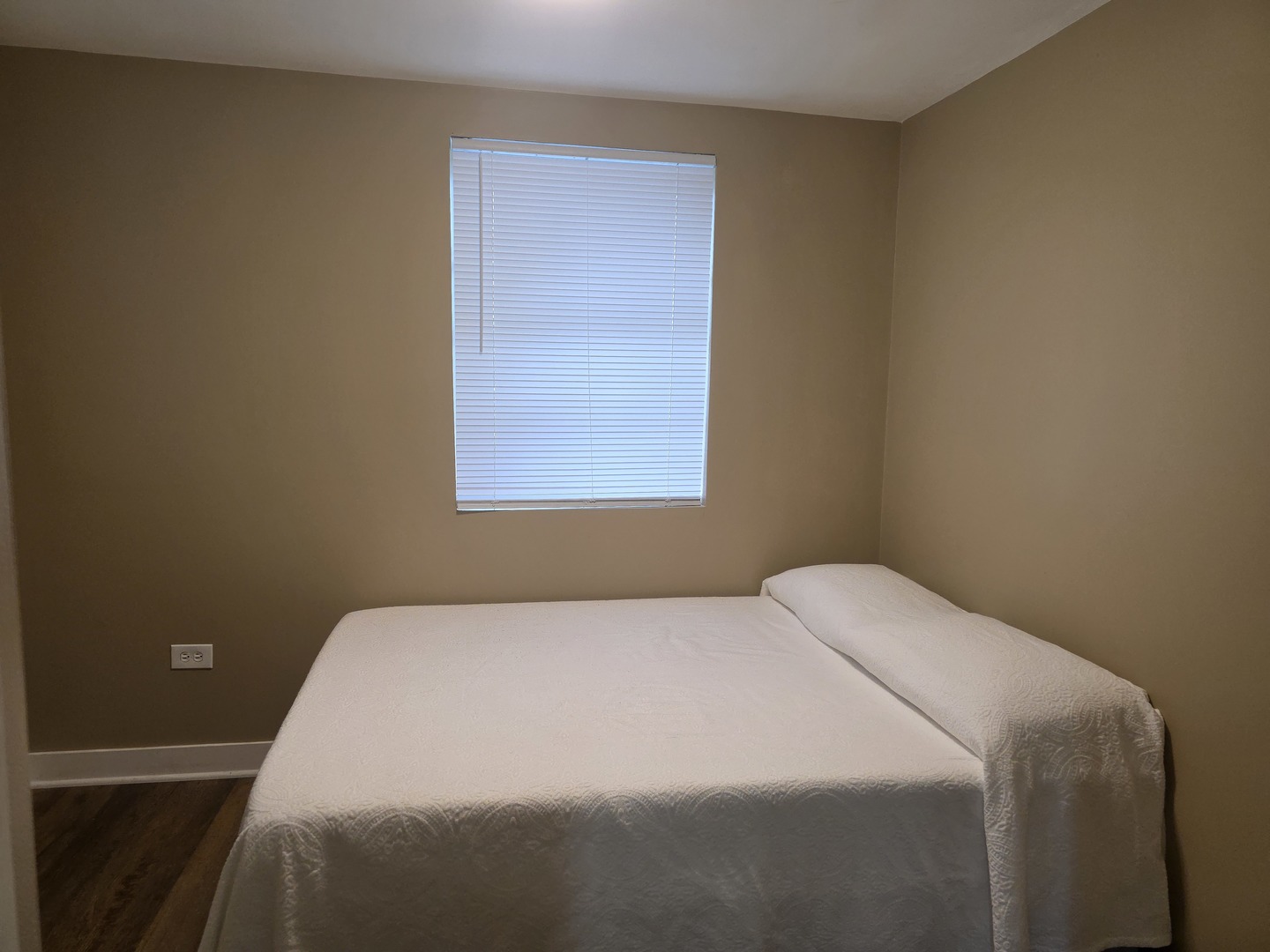 11410 W EDGEWOOD Road, Beach Park, IL 60087
