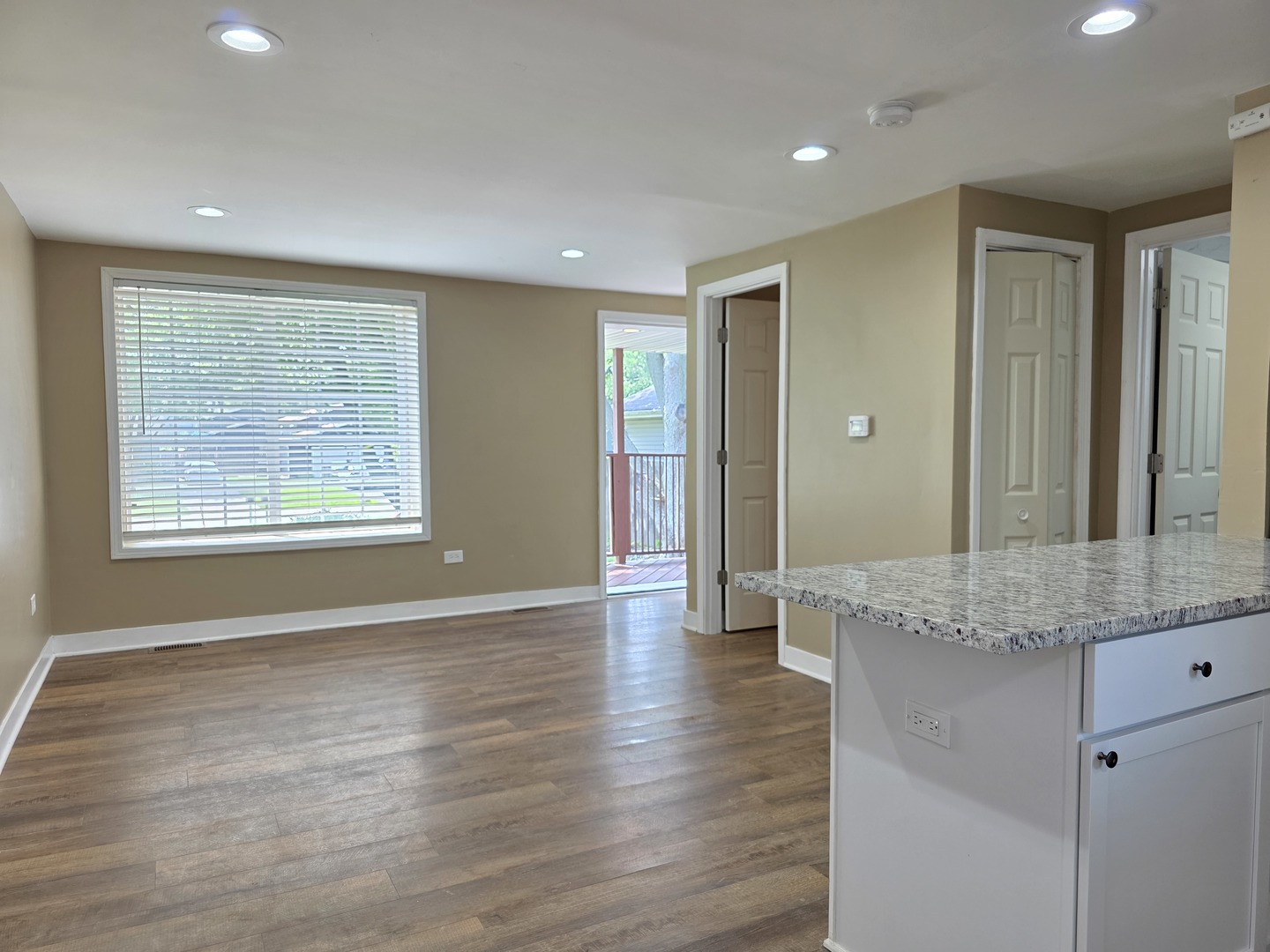11410 W EDGEWOOD Road, Beach Park, IL 60087