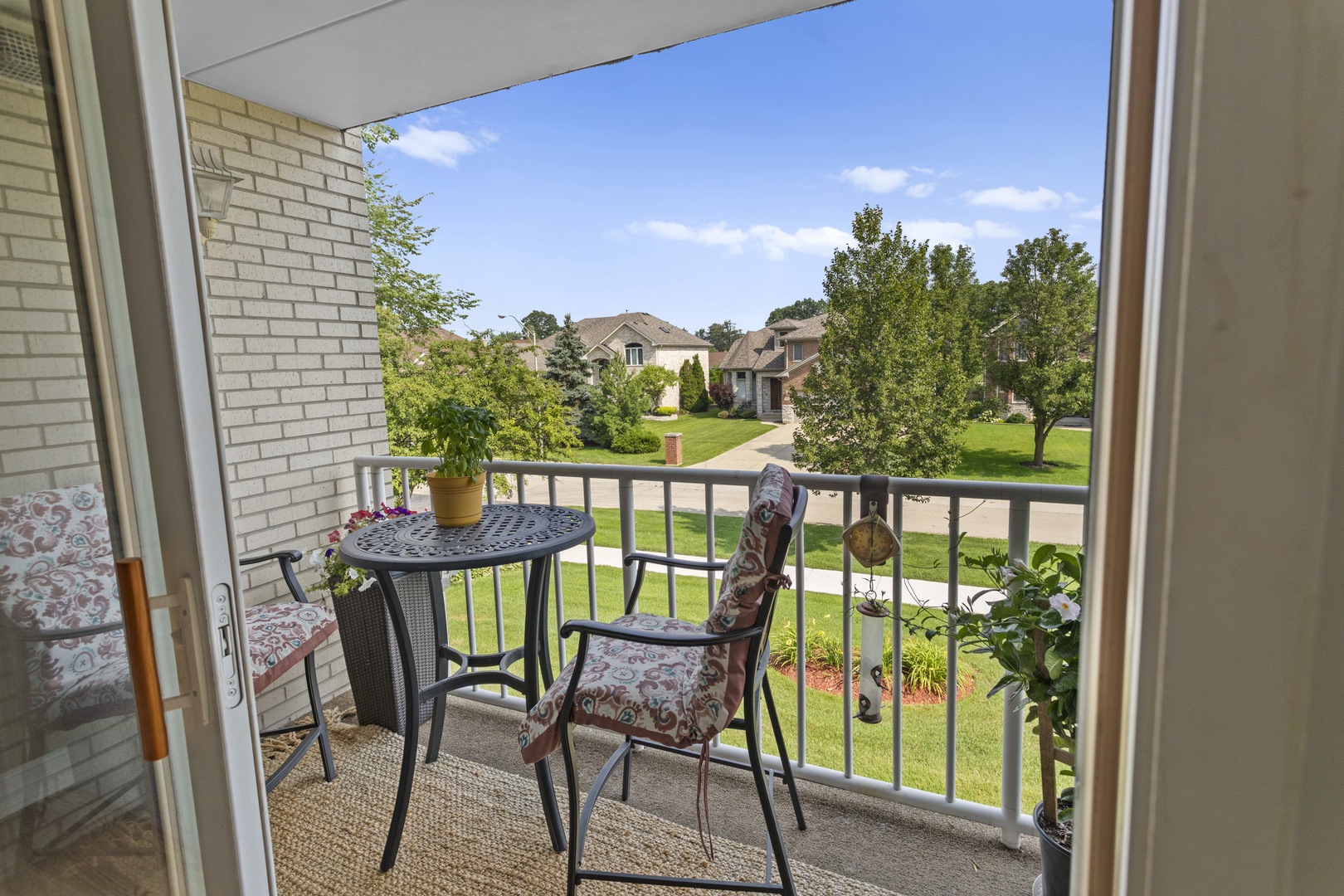 440 E MONTROSE Avenue #209, Wood Dale, IL 60191