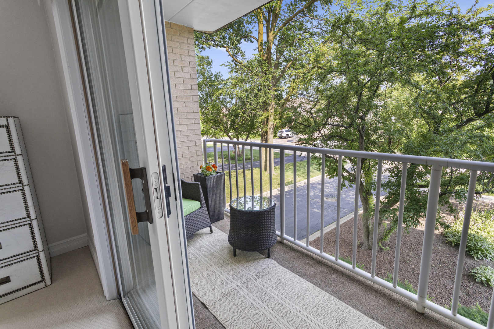 440 E MONTROSE Avenue #209, Wood Dale, IL 60191