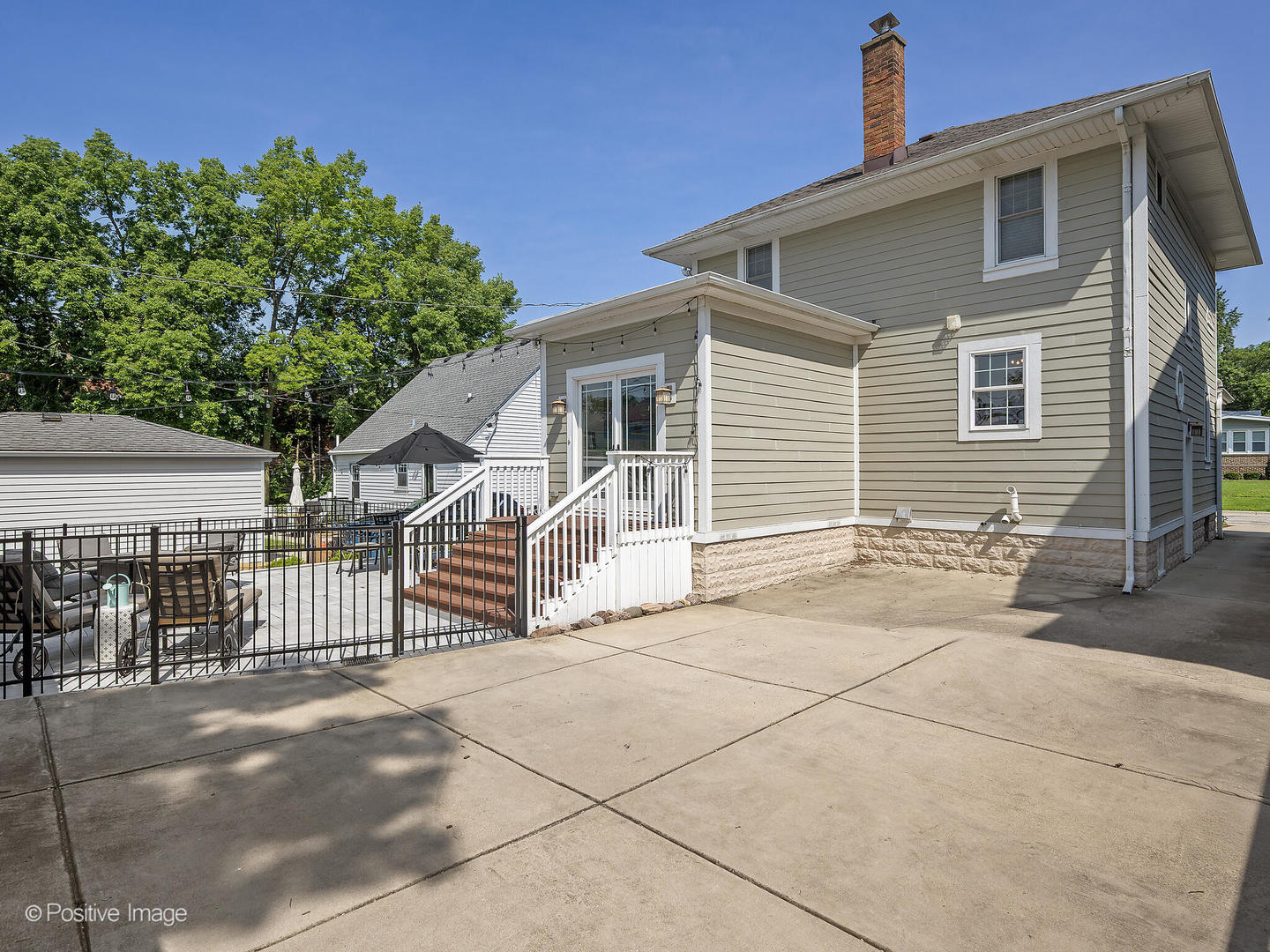 835 Birch Avenue, Downers Grove, IL 60515