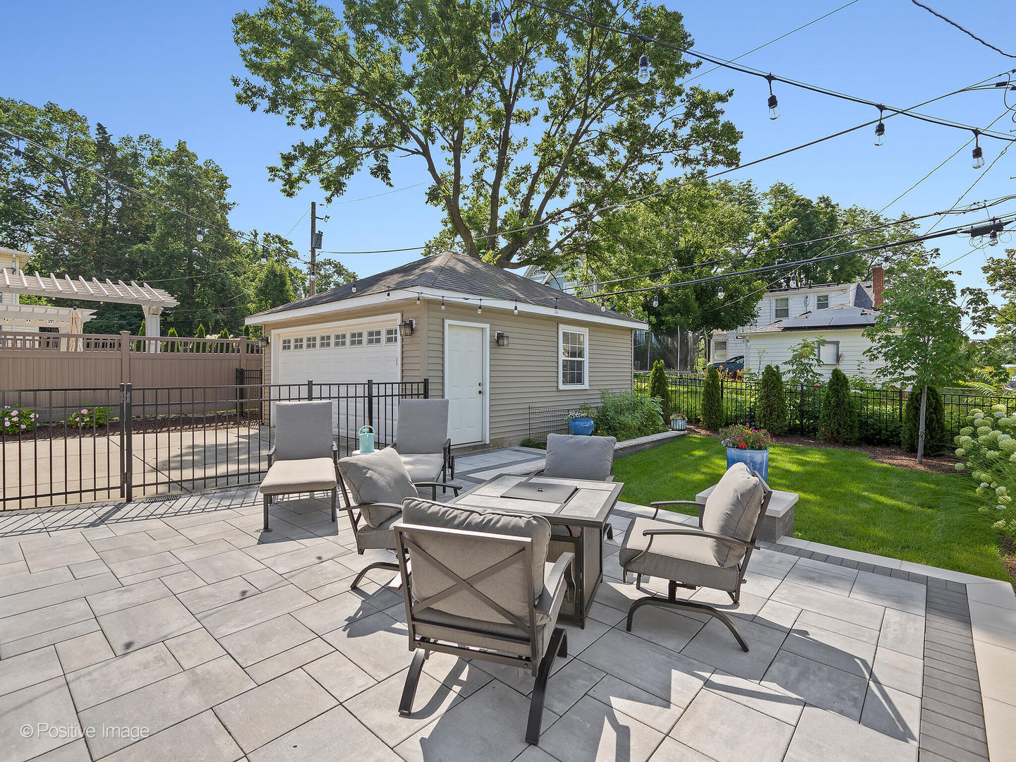 835 Birch Avenue, Downers Grove, IL 60515
