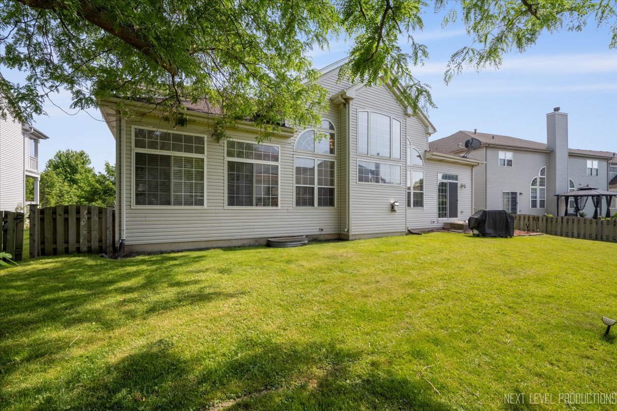 2198 Kemmerer Lane, Bolingbrook, IL 60490