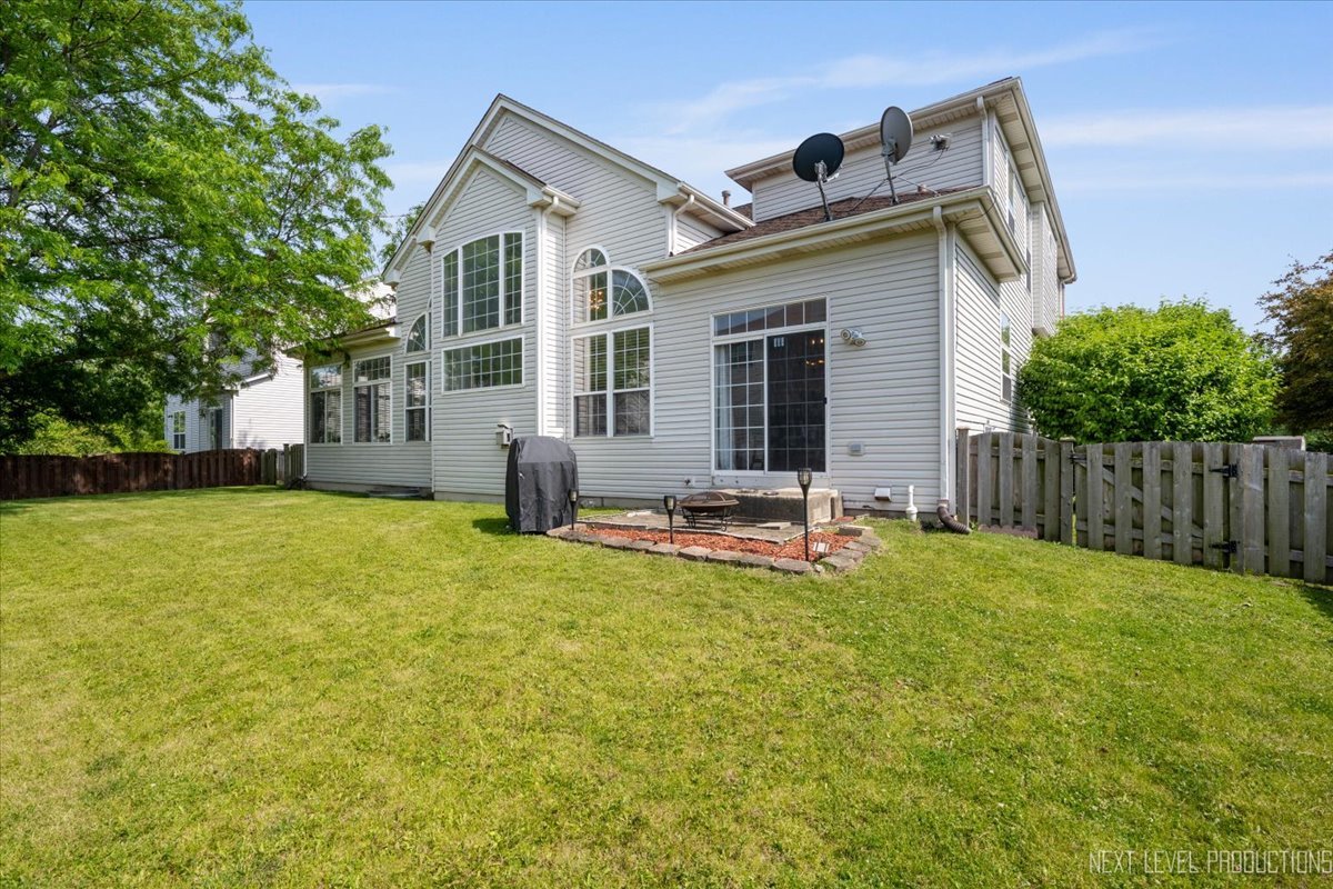 2198 Kemmerer Lane, Bolingbrook, IL 60490