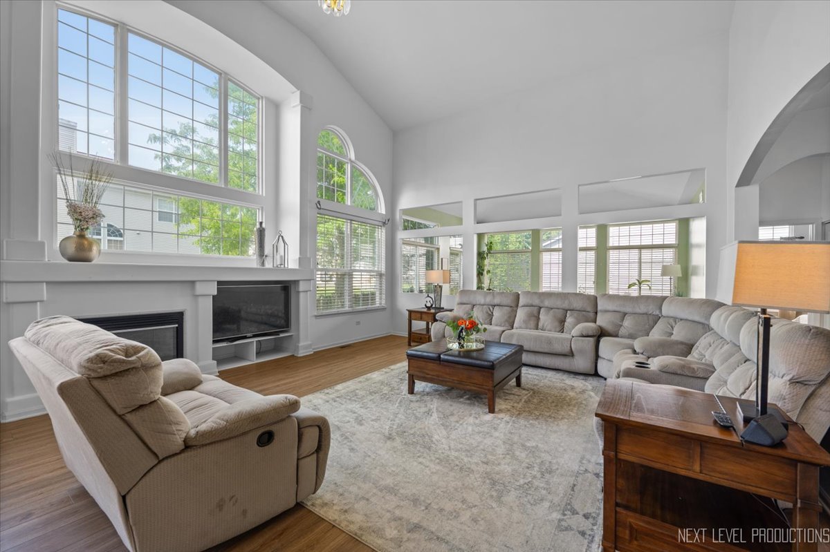 2198 Kemmerer Lane, Bolingbrook, IL 60490