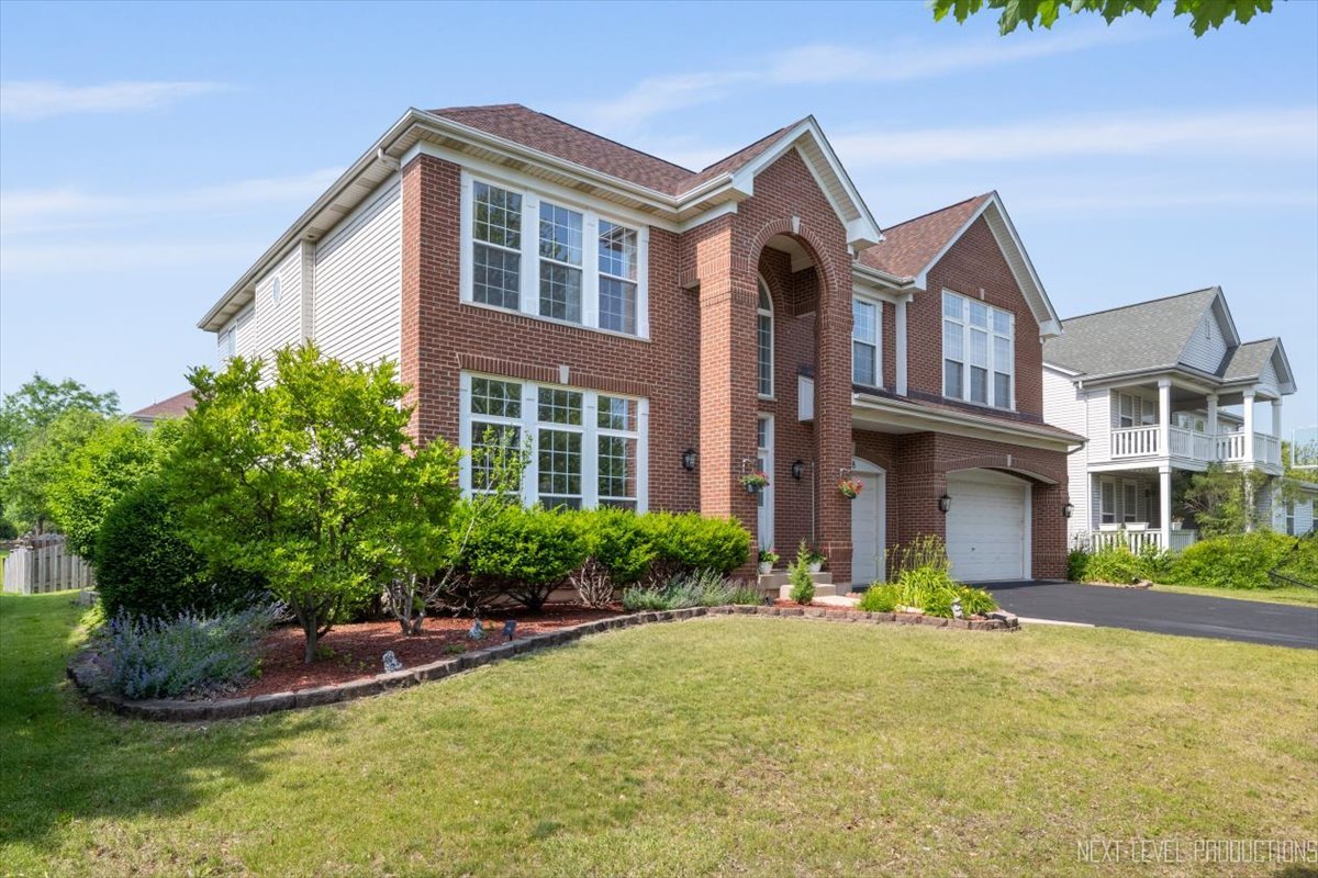2198 Kemmerer Lane, Bolingbrook, IL 60490