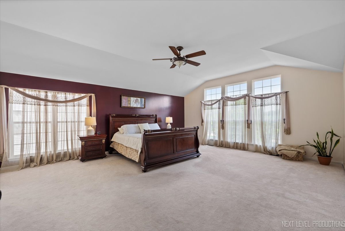 2198 Kemmerer Lane, Bolingbrook, IL 60490