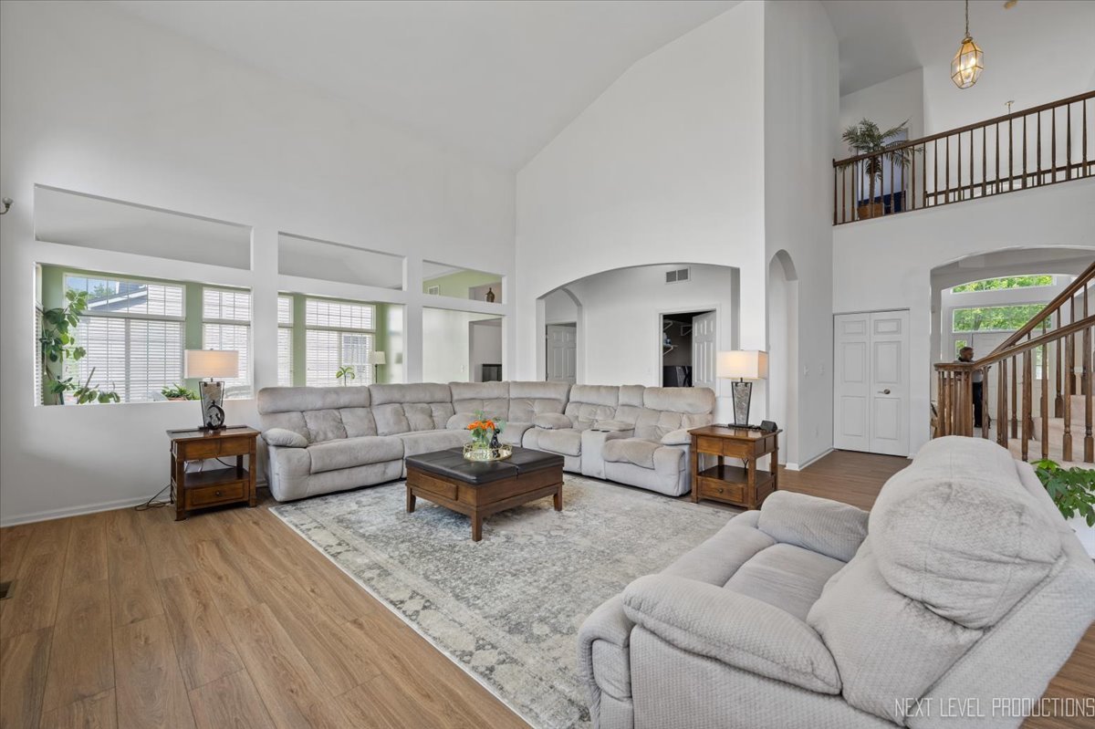2198 Kemmerer Lane, Bolingbrook, IL 60490