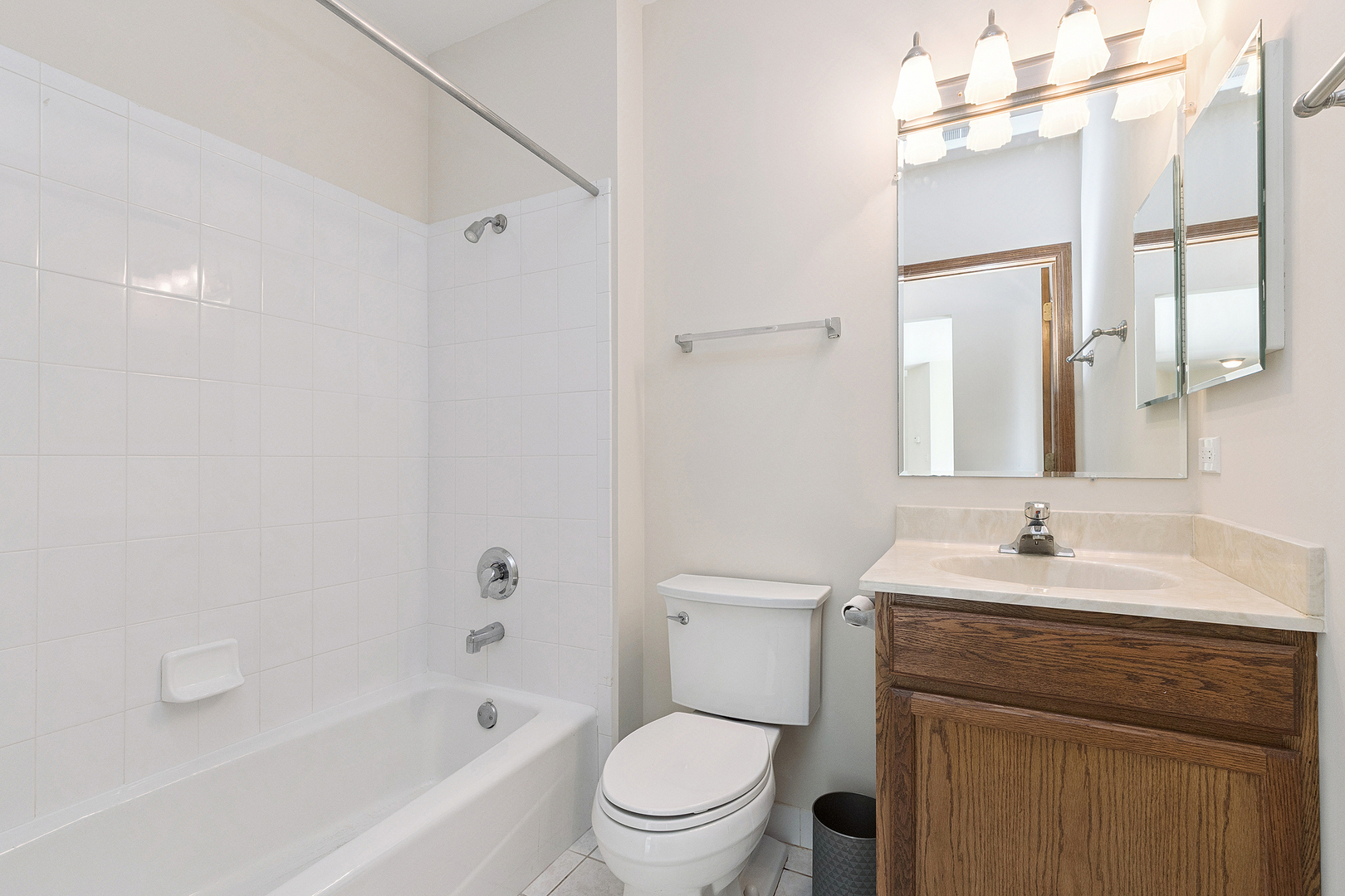 5311 W Mint Julip Drive #301, Alsip, IL 60803